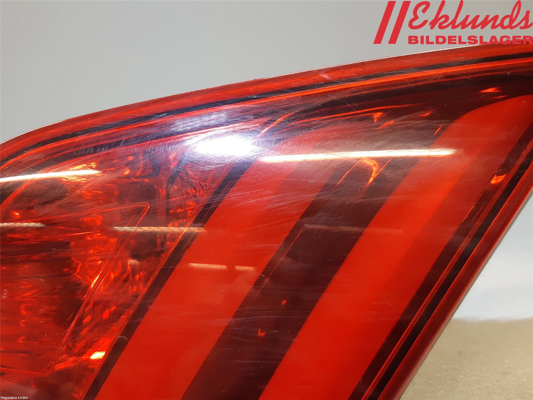 Peugeot 308 14-21 Bakljus Lucka Hö