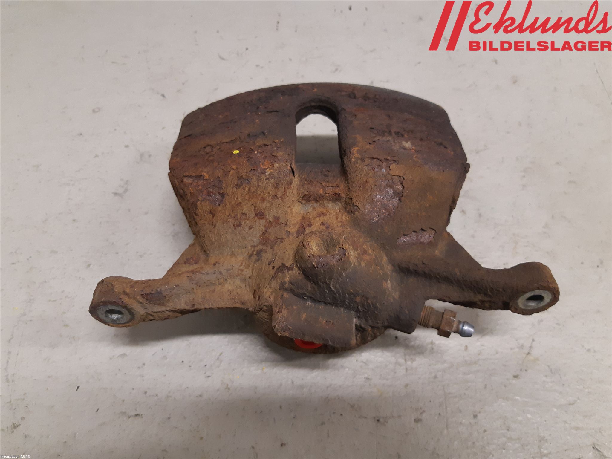 Volkswagen VW PASSAT 15-19 Bromsok Fram Höger