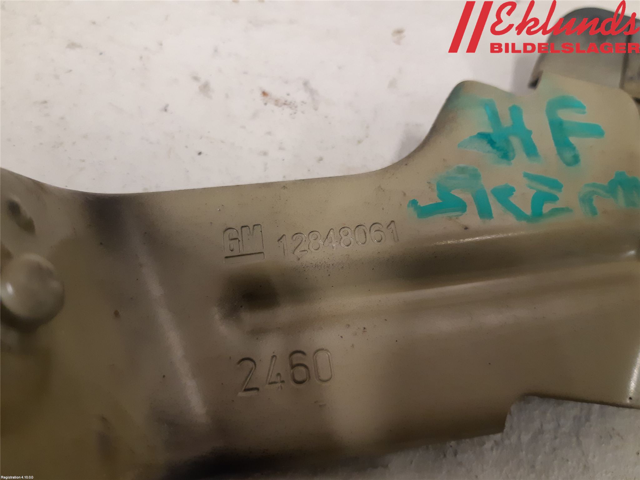 Saab 9-5 10-12 Skärmfäste Fram Hö