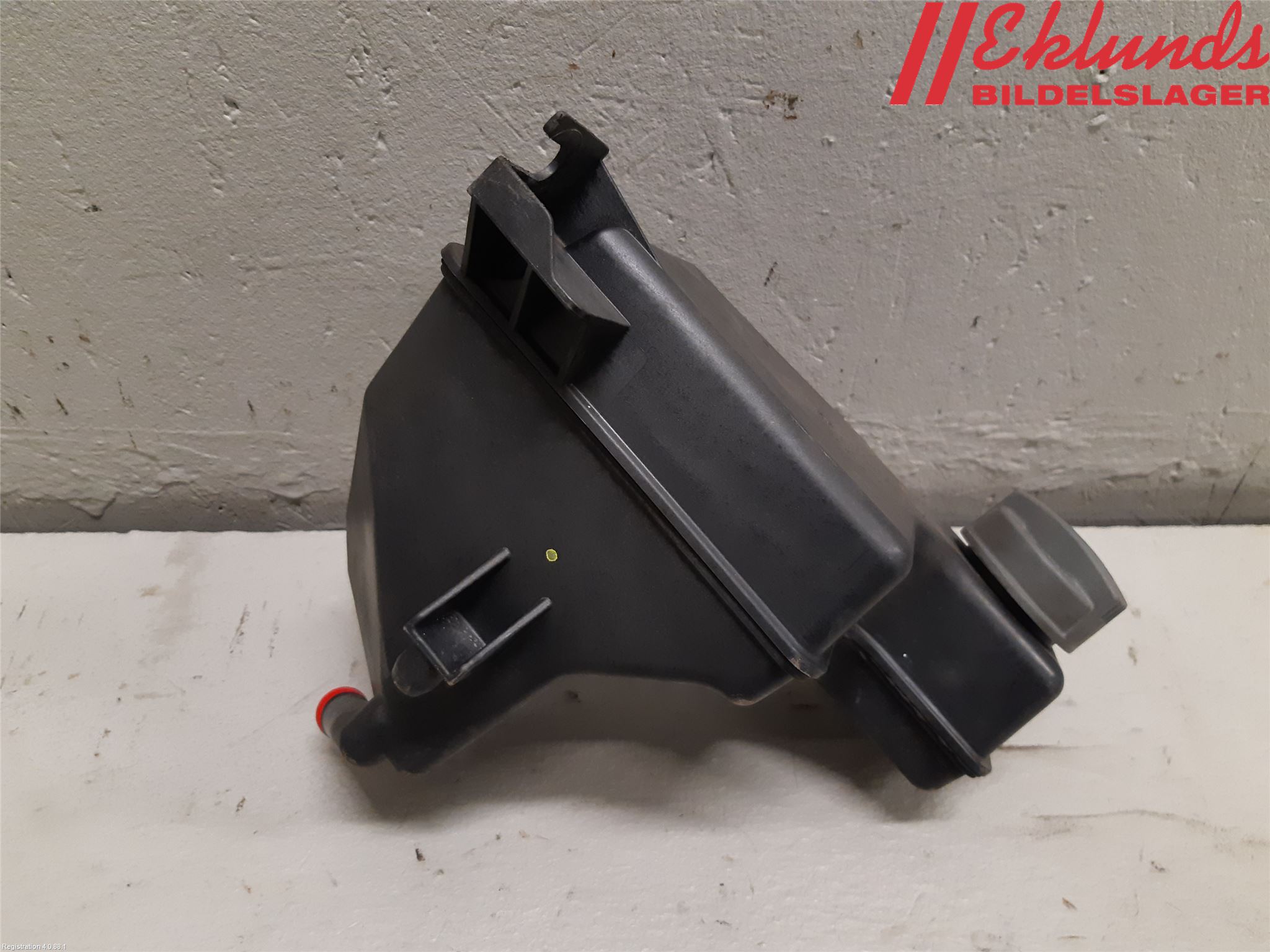 Audi A6/S6     05-11 Styrservooljebehållare