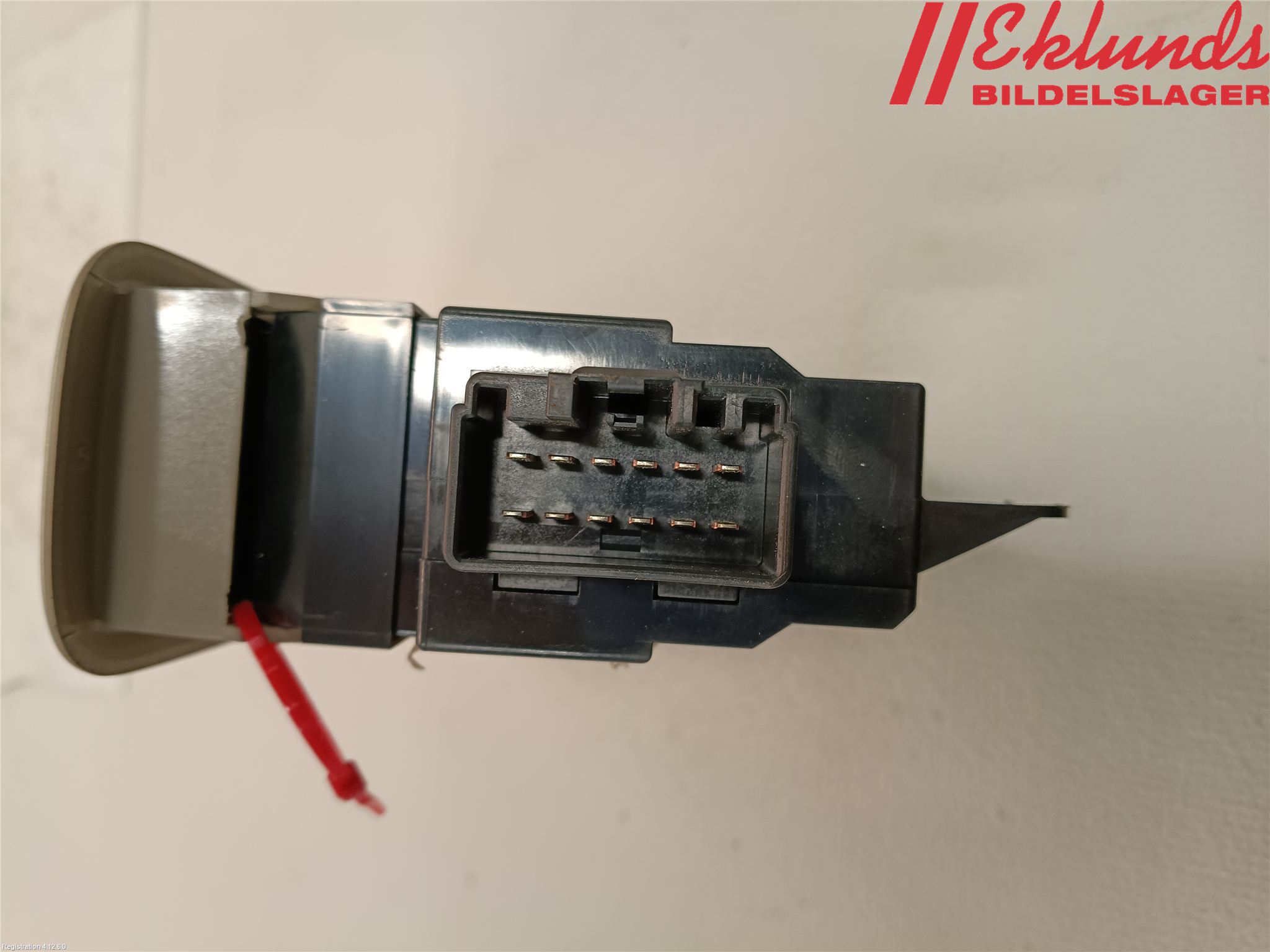 Volvo XC70 05-07 Strömställare Elhiss