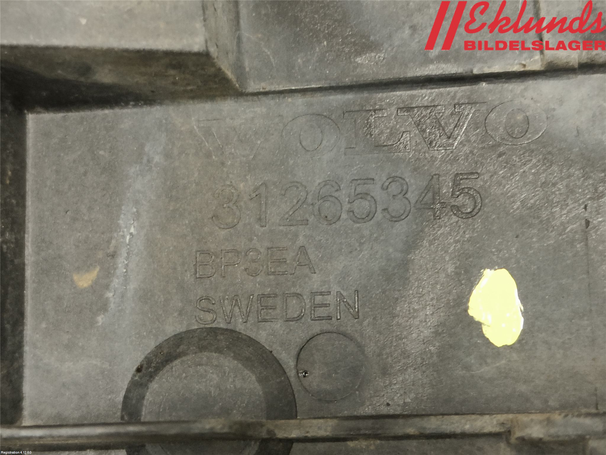 Volvo V70 08-13 Stötfångarfäste Fram Hö