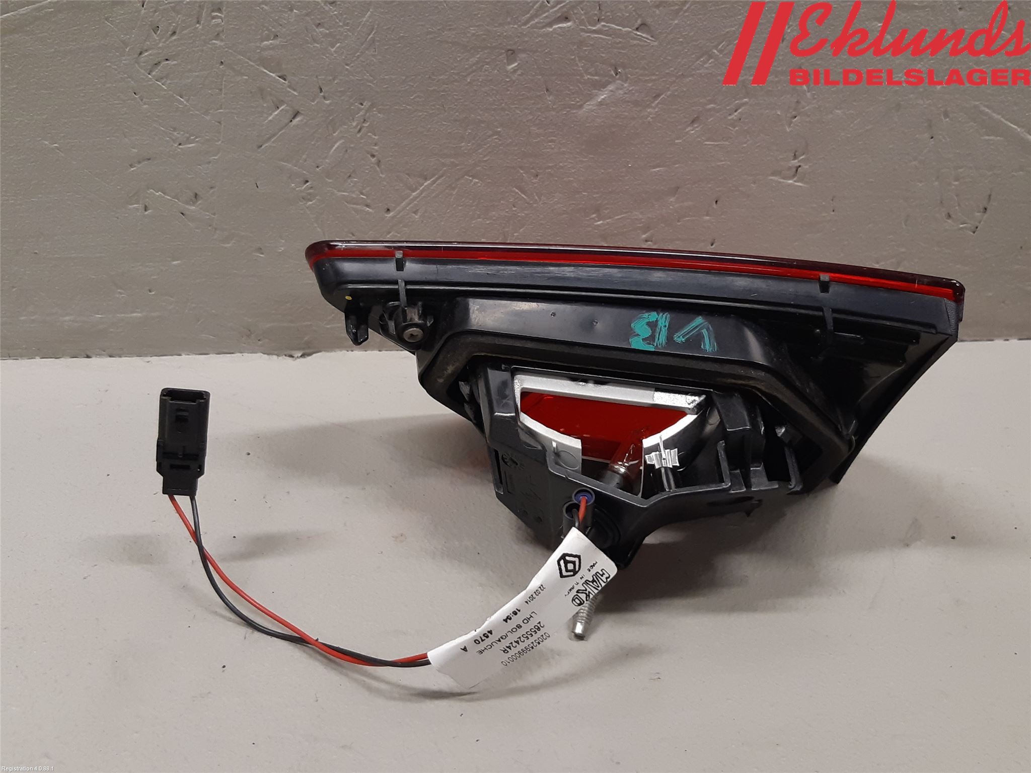 Renault CLIO IV 12-16 Bakljus Lucka Vä