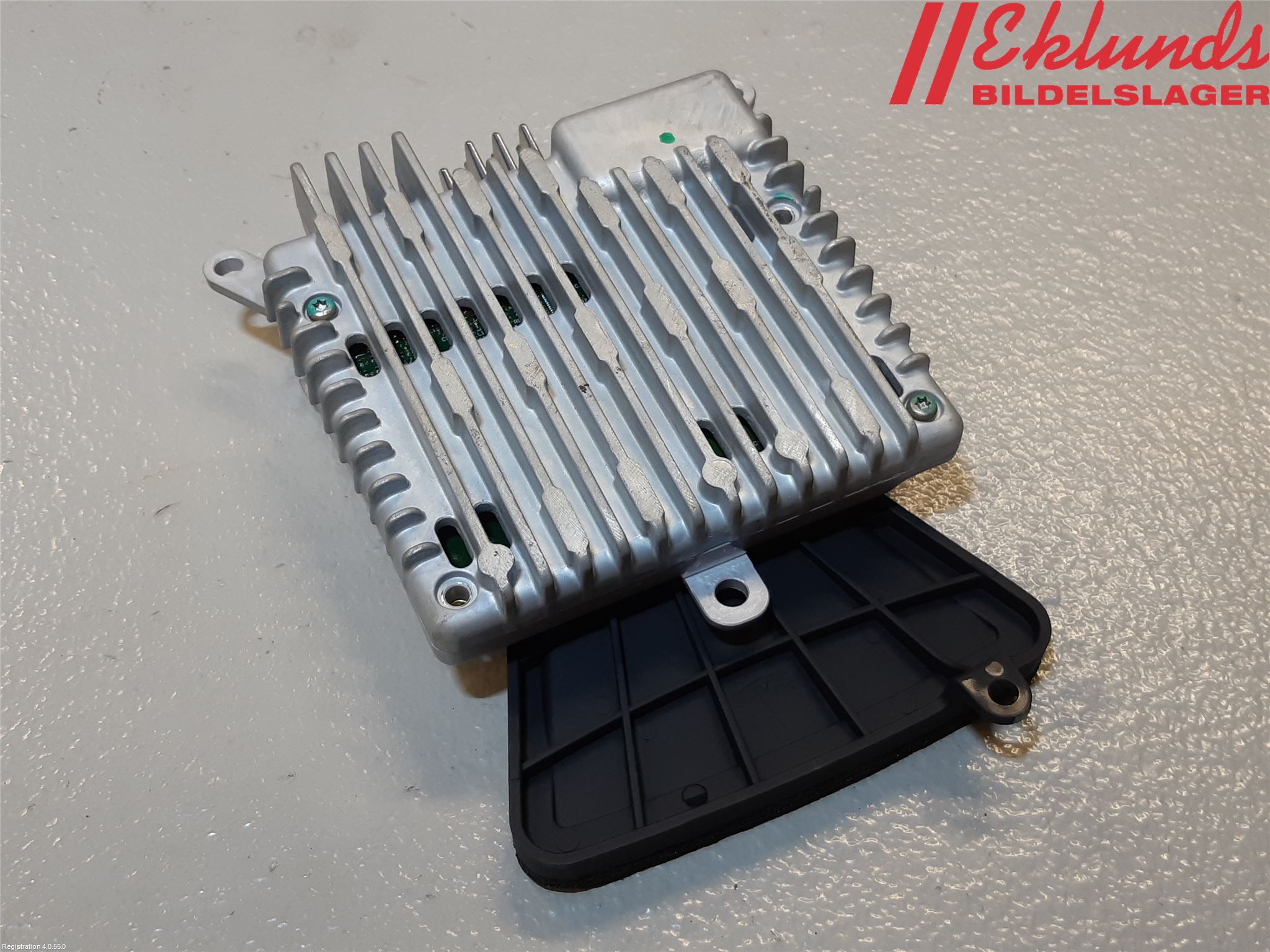 Tesla MODEL S 13- Sensor Aktivt Kollisionsskydd