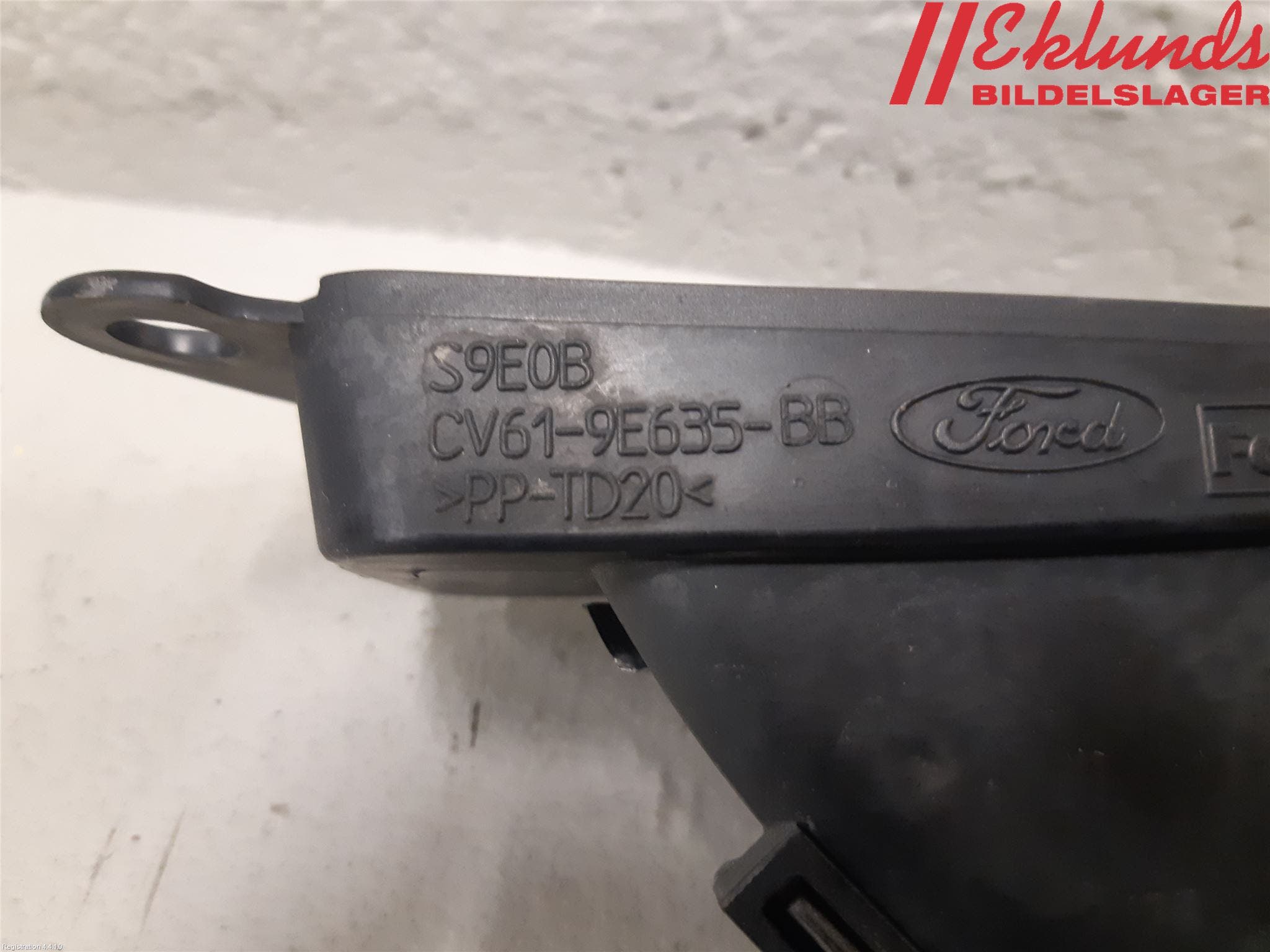 Ford FOCUS 11-14 Förg-Bälg-Rör Mot Luftr