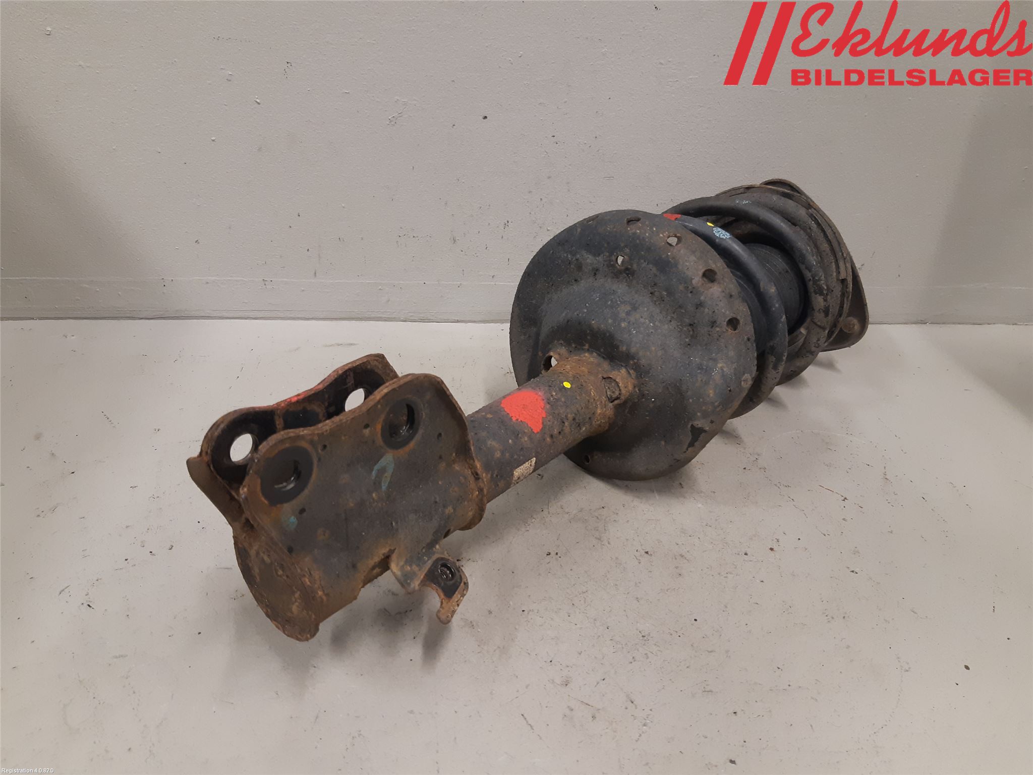 Subaru FORESTER SH  08-13 Fjäderben Fram Vänster