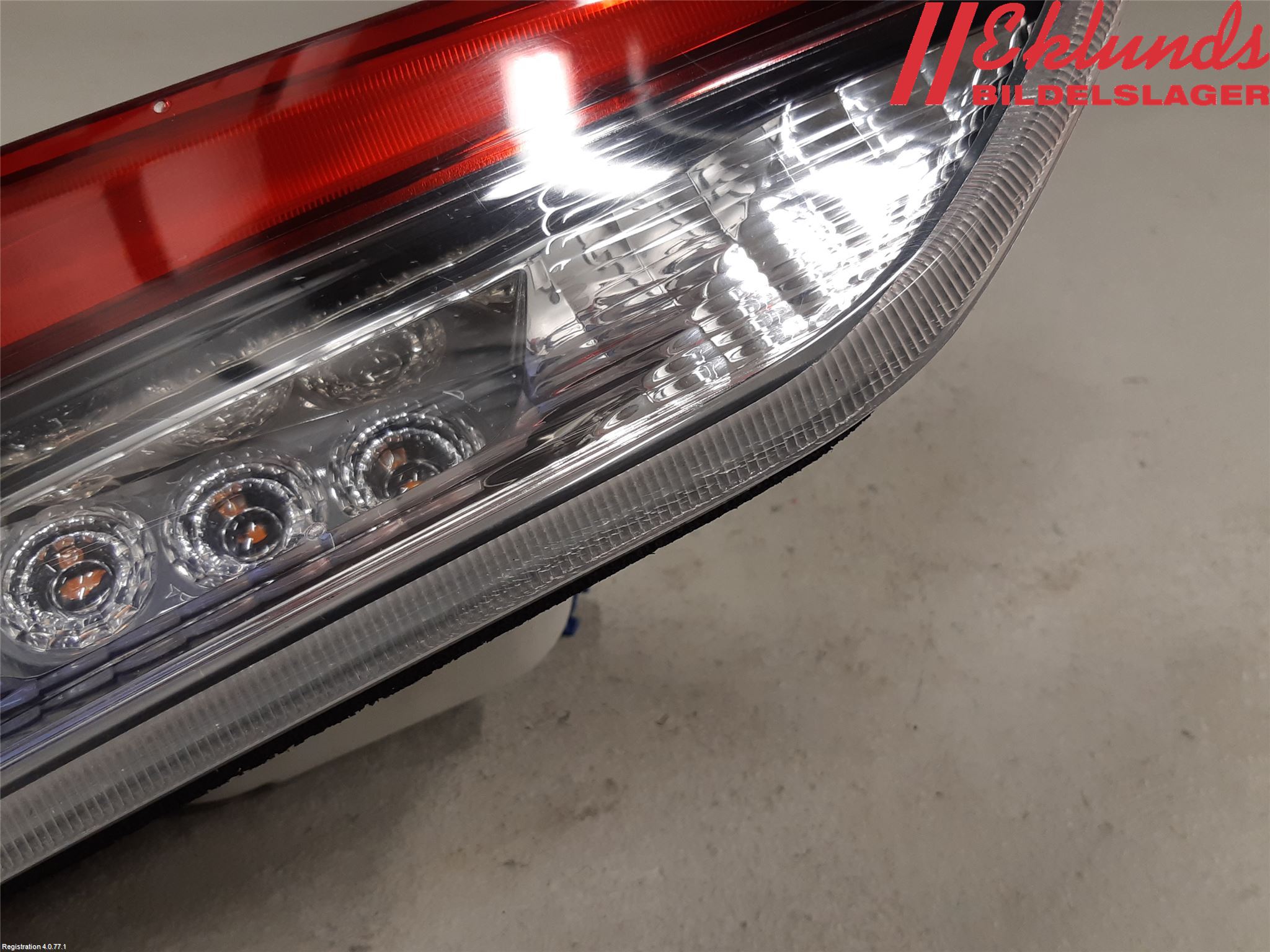 Toyota AURIS 13-19 Bakljus Lucka Vä