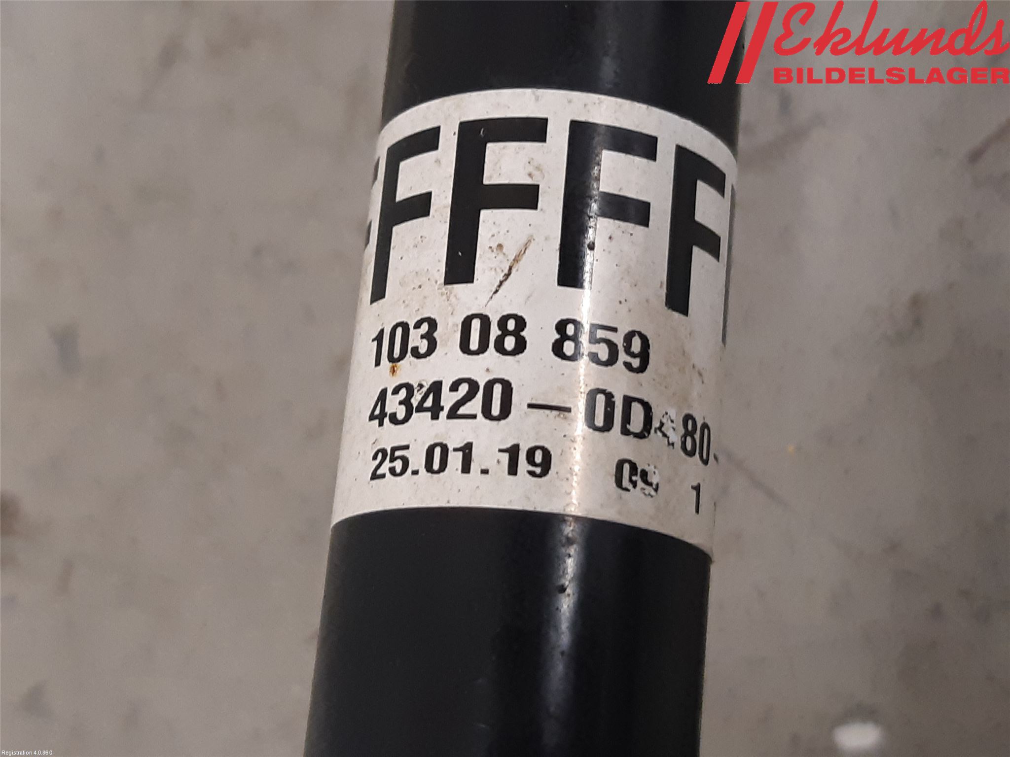 Toyota YARIS XP130 15-20 Drivaxel Fram Vänster
