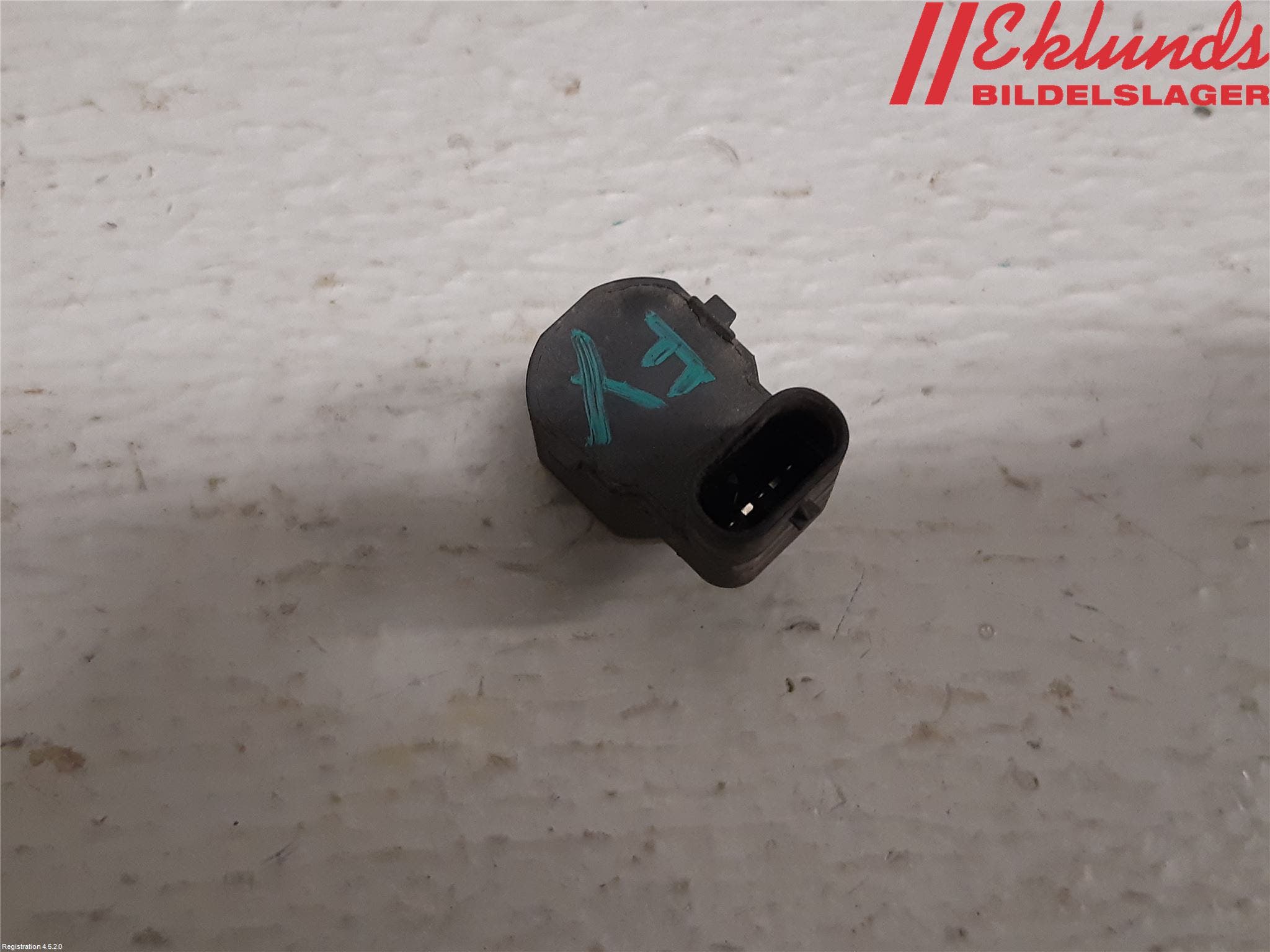 BMW 5 F10/F11/F18 09-17 Parkeringshjälp Frontsensor