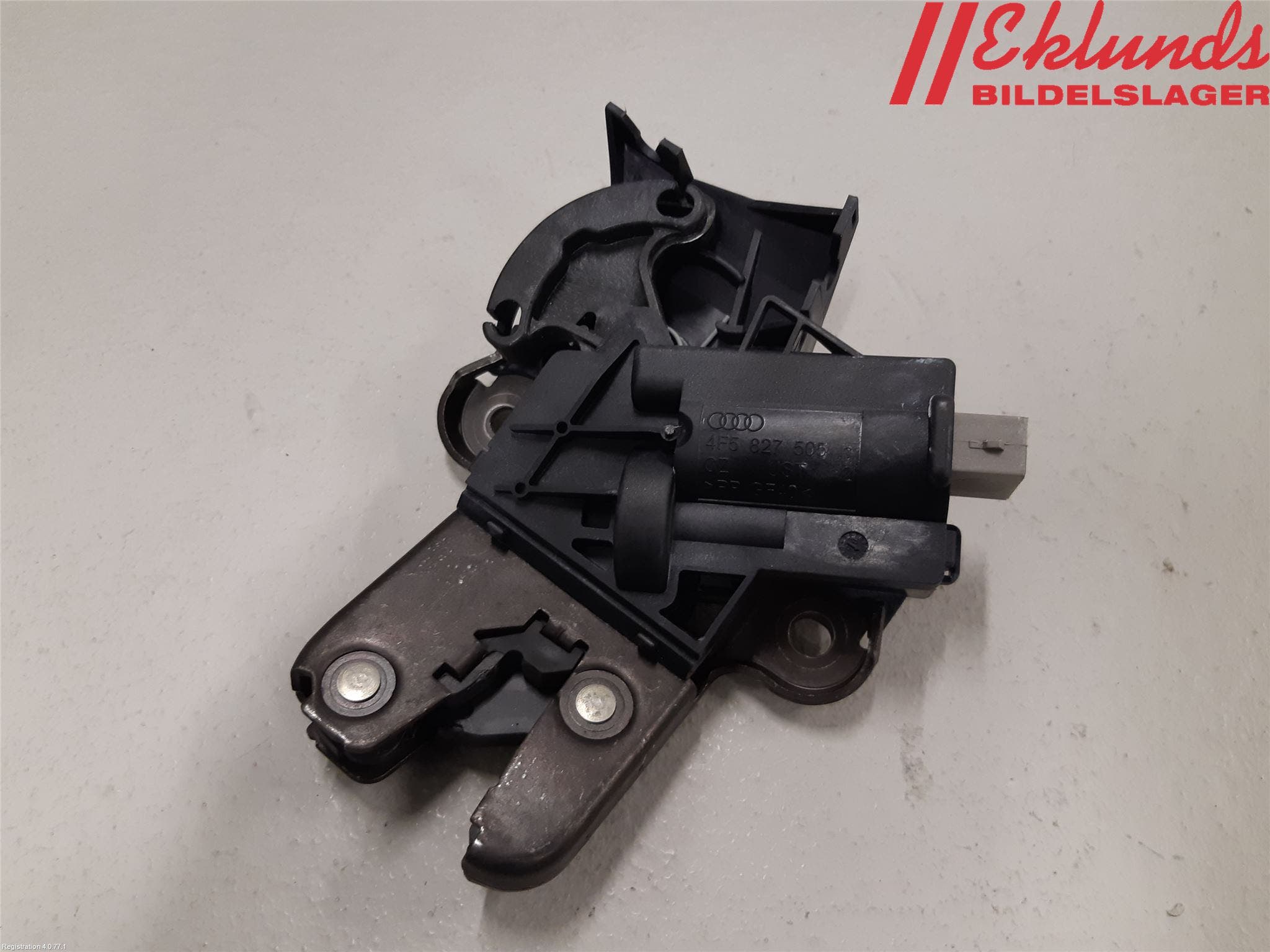 Audi A4/S4 01-05 Låskista Baklucka