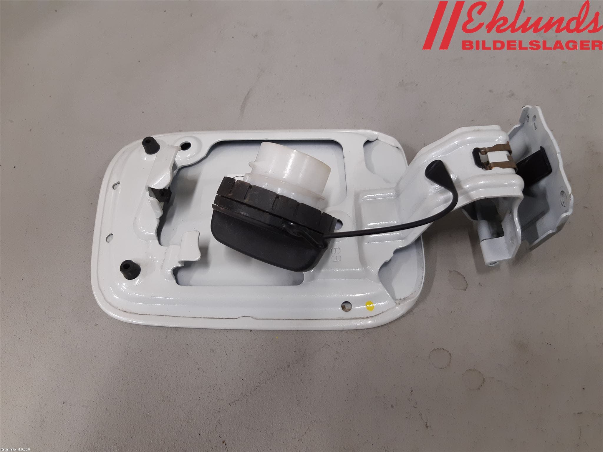 Toyota PRIUS (ZVW50) 16-21 Tanklucka