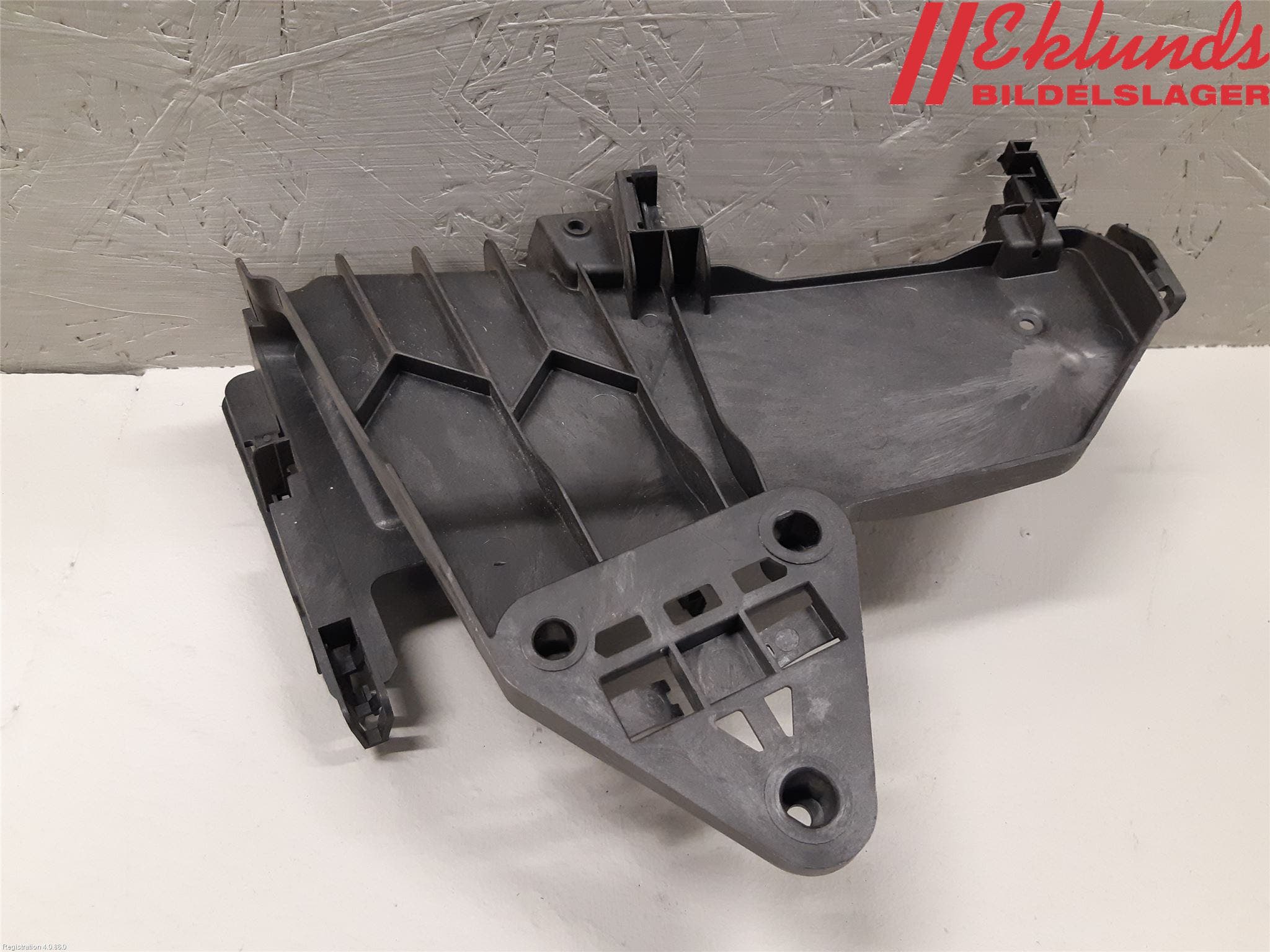 Volvo V60 11-13 Låskista-Dörrlås