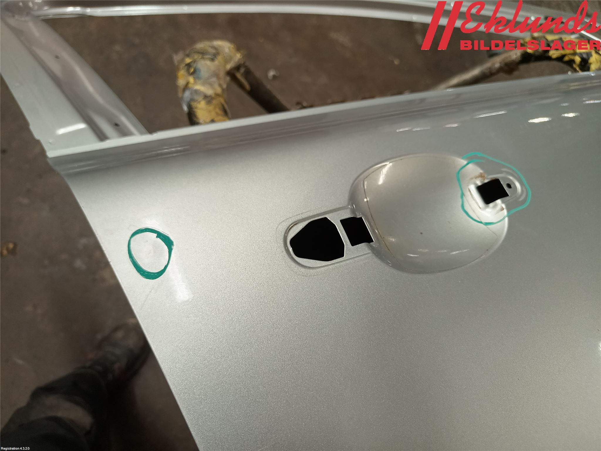 Volvo XC70 08-13 Dörr Fram Höger