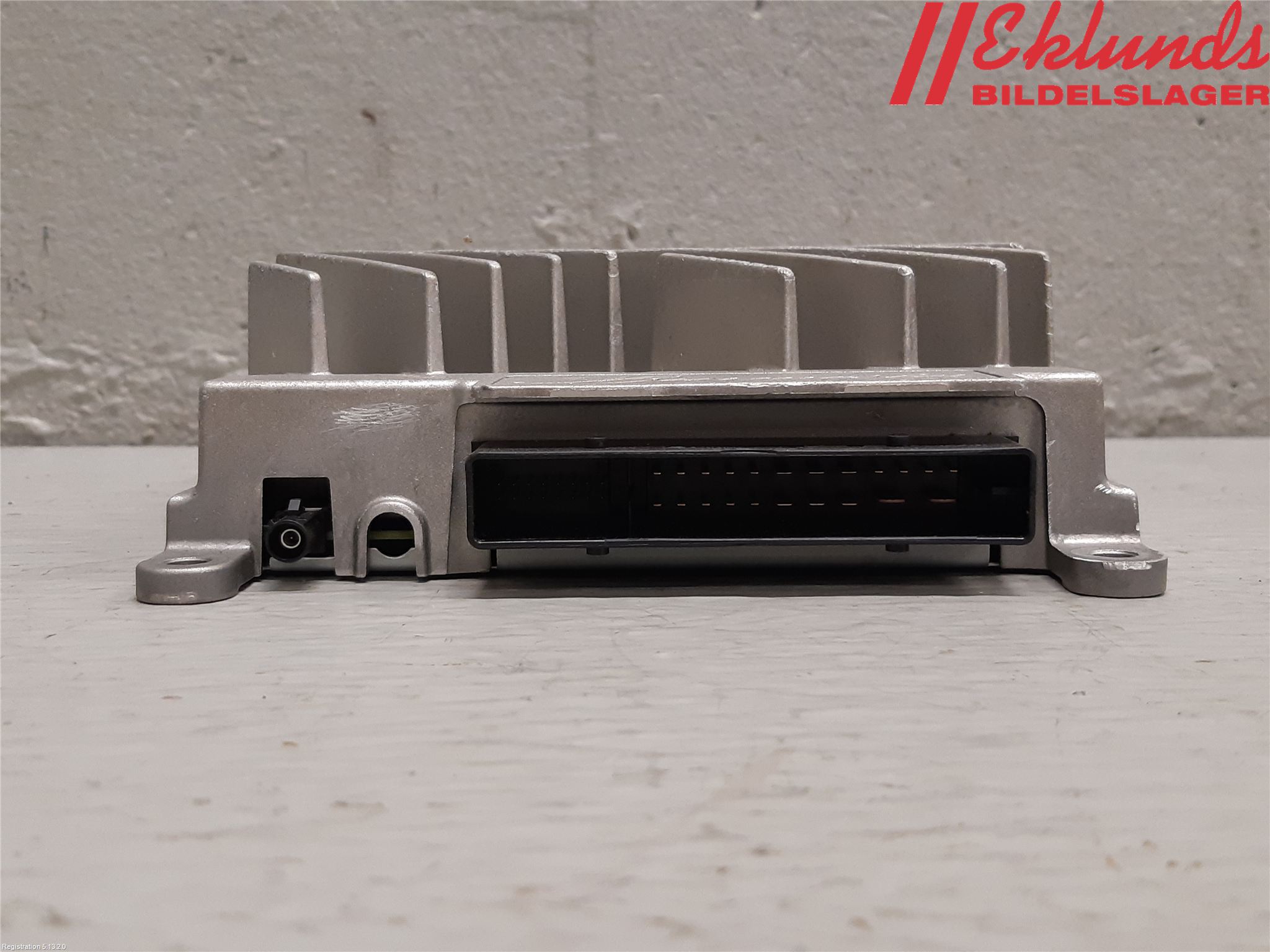 Mercedes-Benz MB EQC (N293) 20- Radio-Stereo Förstärkare