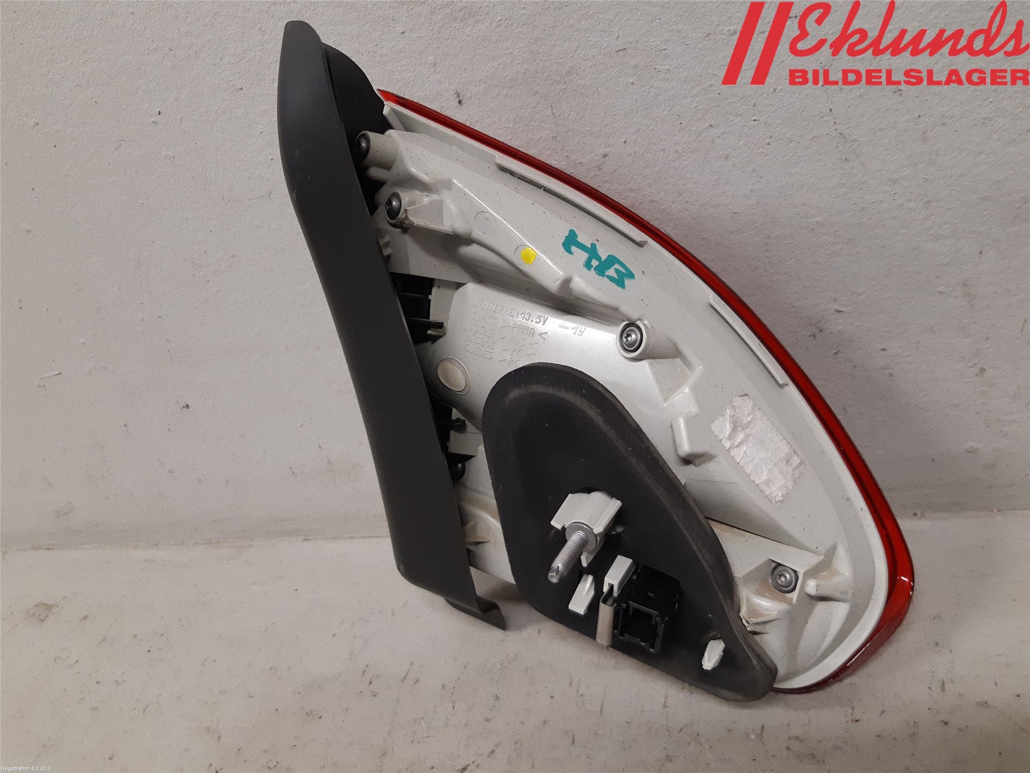 Peugeot 2008 13-20 Bakljus Lucka Hö