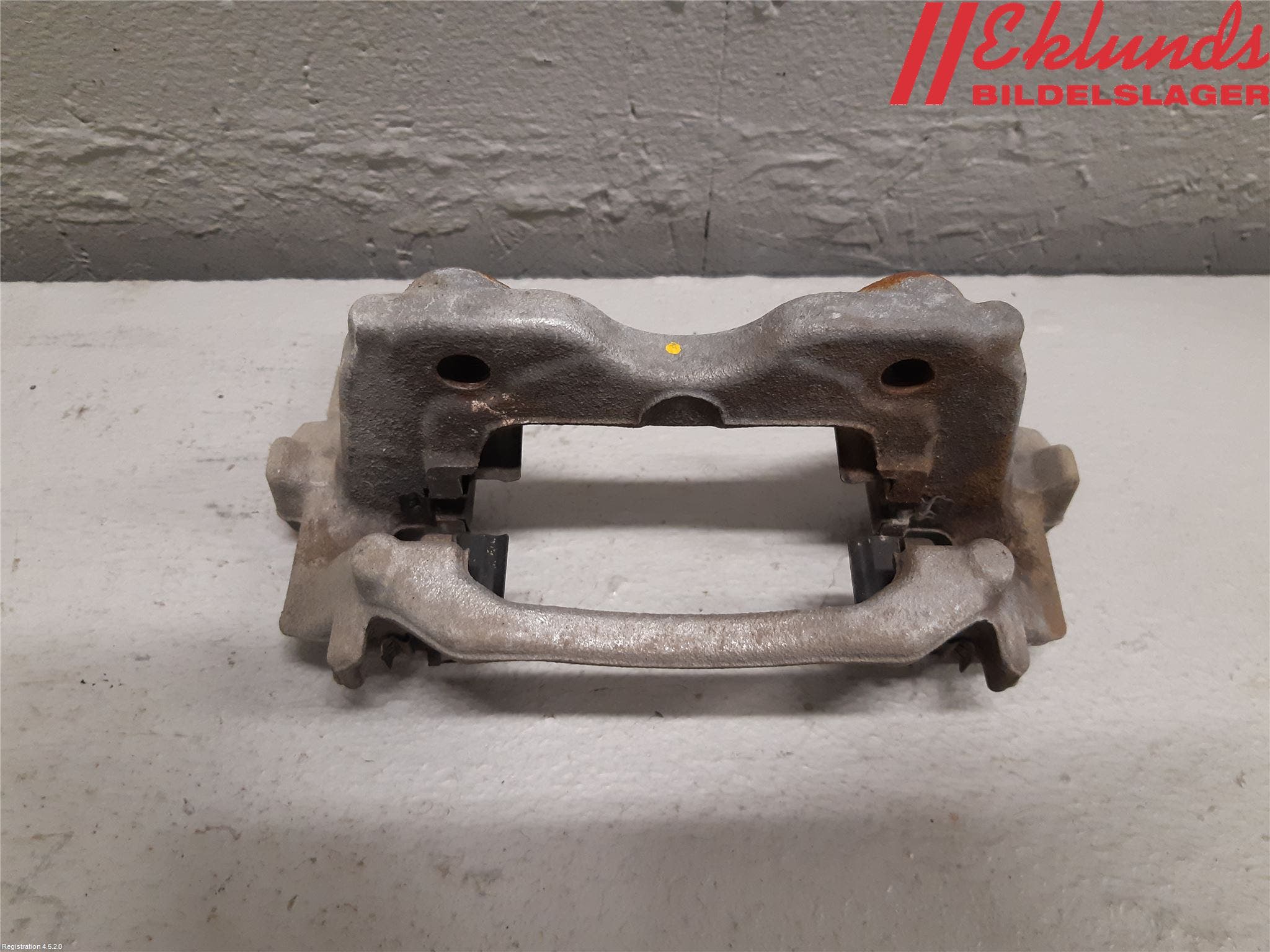 Toyota YARIS XP21 20- Bromsokshållare