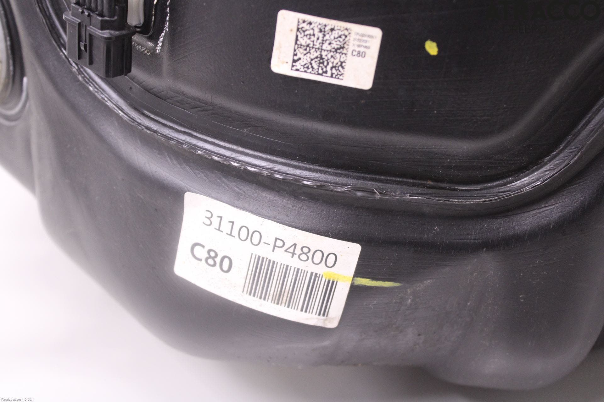 KIA SORENTO 21- Bränsletank Insprutning