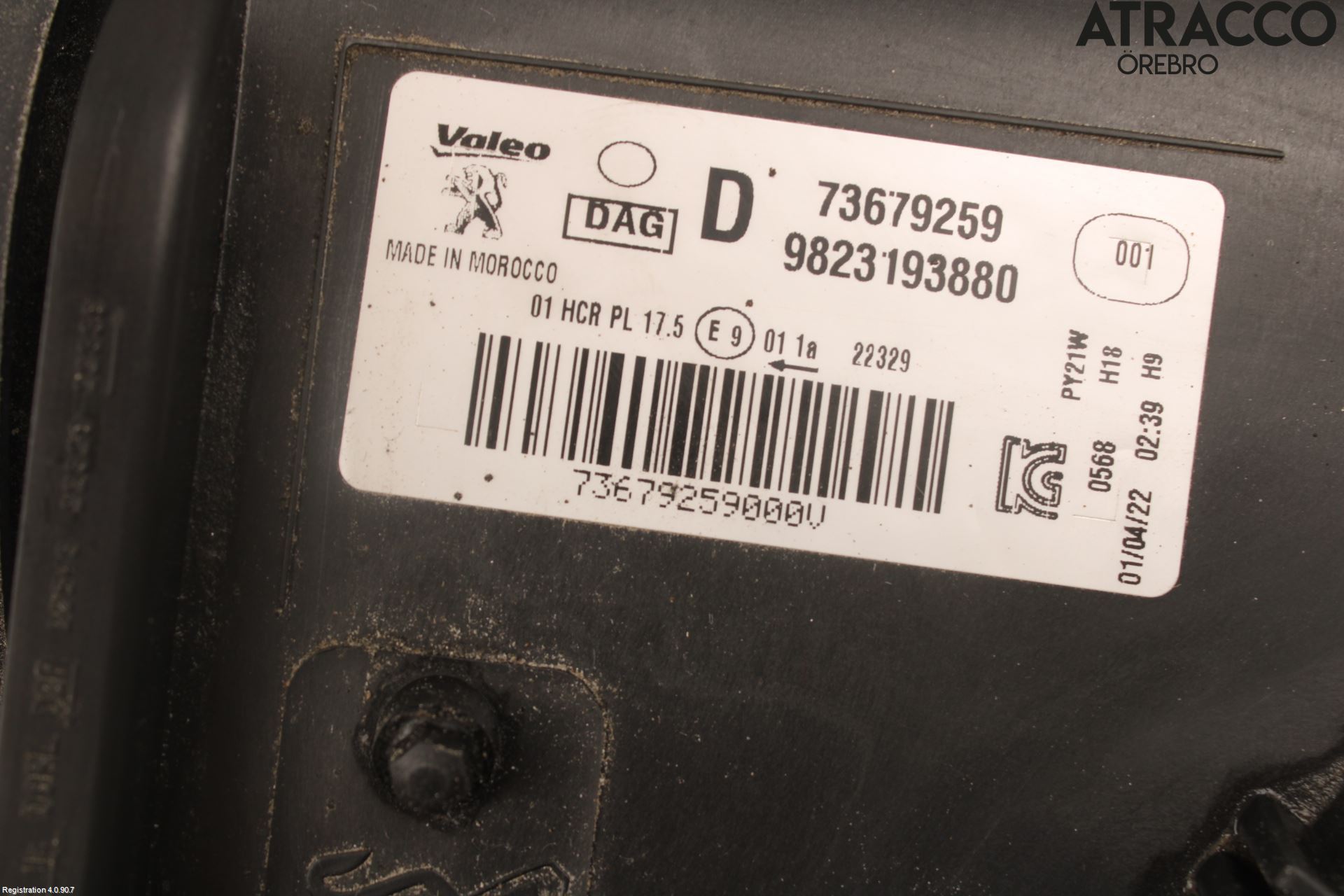 Peugeot 208/E-208 20- Strålkastare Höger