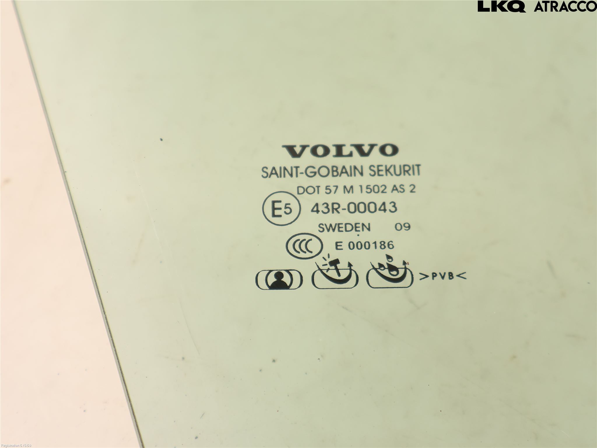Volvo XC60 09-13 Dörruta Fram Höger