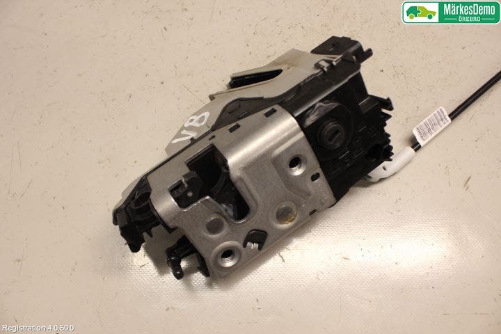 Peugeot 2008 13-20 Låskista-Dörrlås