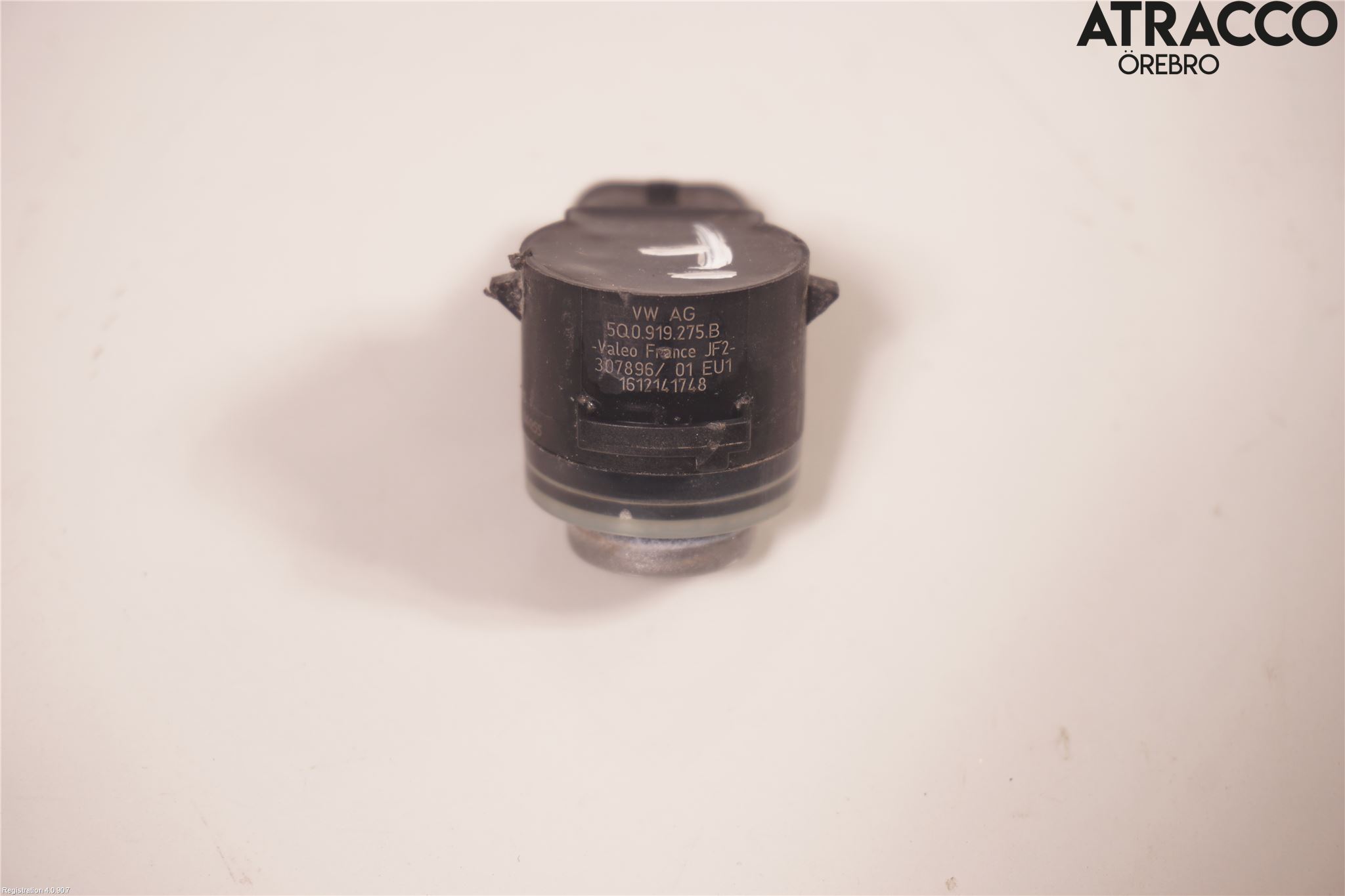 Volkswagen VW PASSAT 15-19 Parkeringshjälp Frontsensor