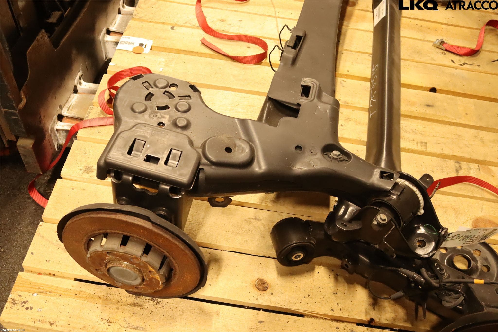 Citroen C4/E-C4 C4X/E-C4X III 21- Bakaxelbalk