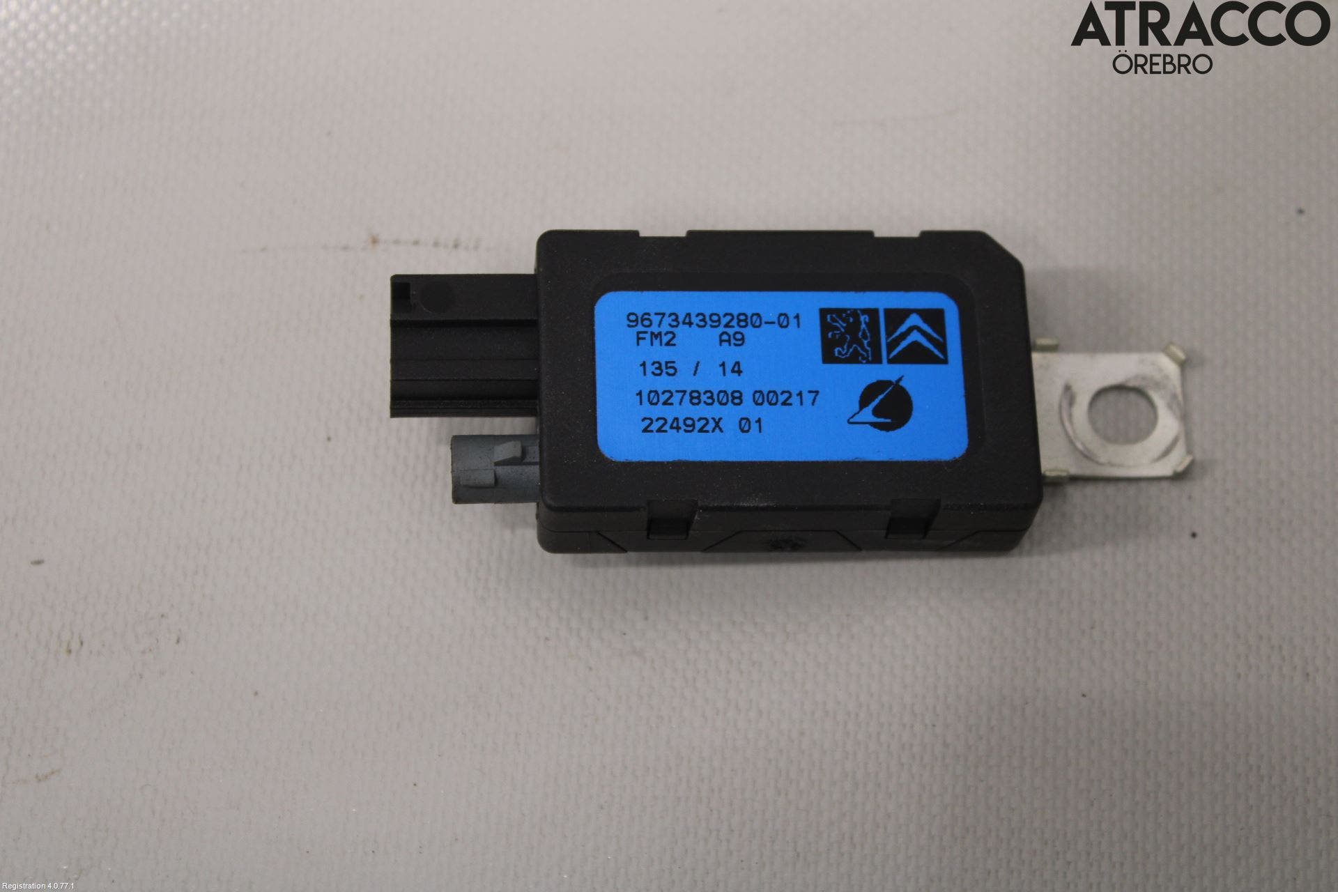 Peugeot 208 12-15 Antennförstärkare