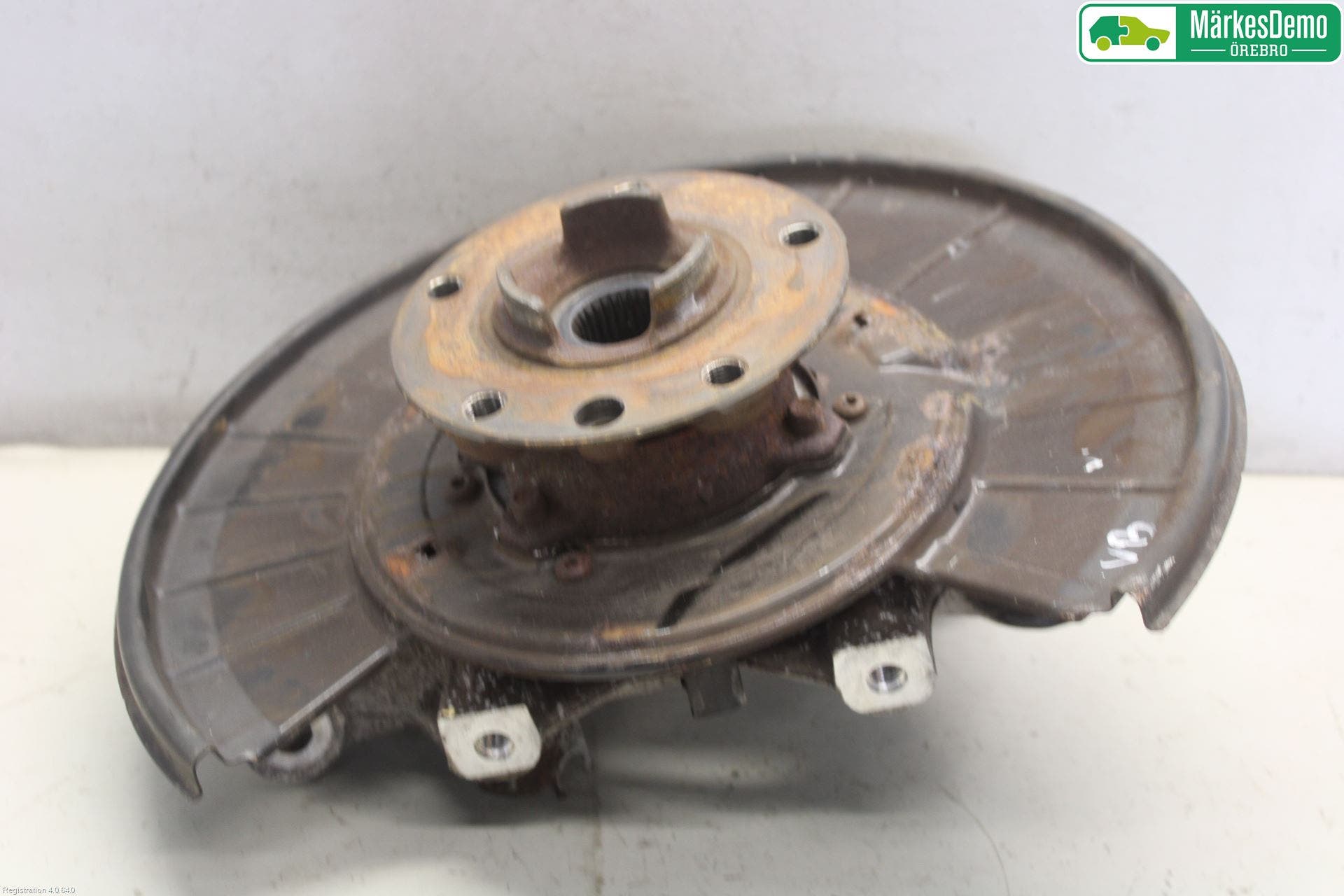 Volkswagen VW TOUAREG 7P 11-18 Hjullagerhus-Spindel Vä B