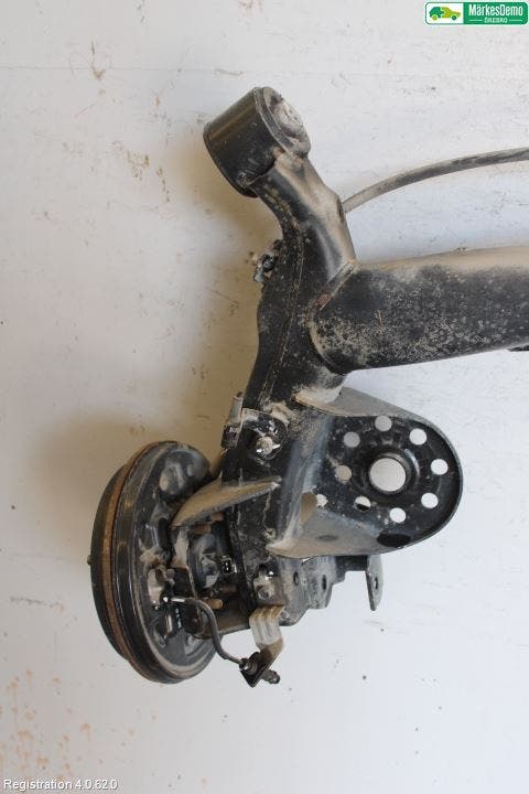 Kia RIO 17- Bakaxelbalk