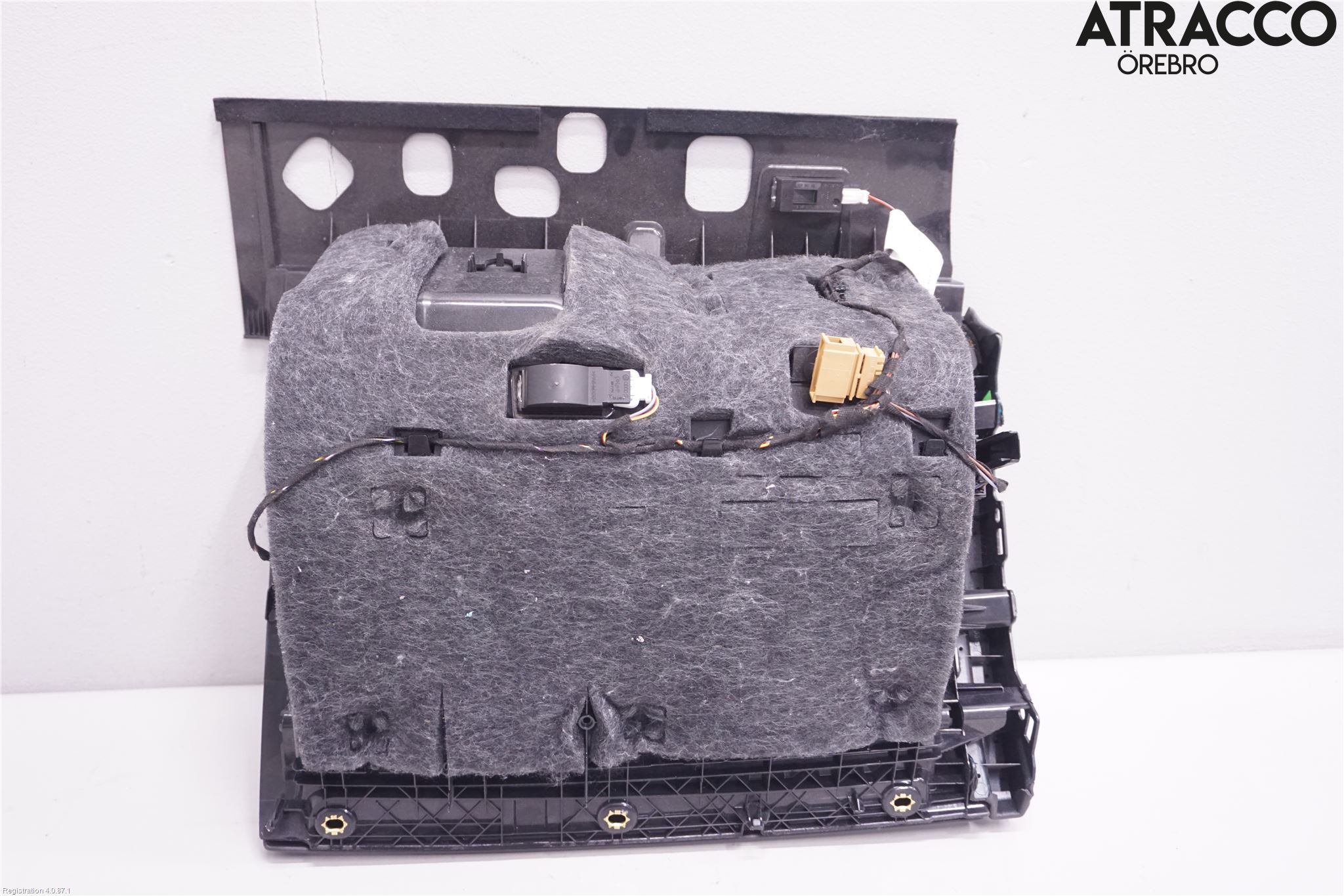 Audi A6/S6 4G 11-18 Handskfack