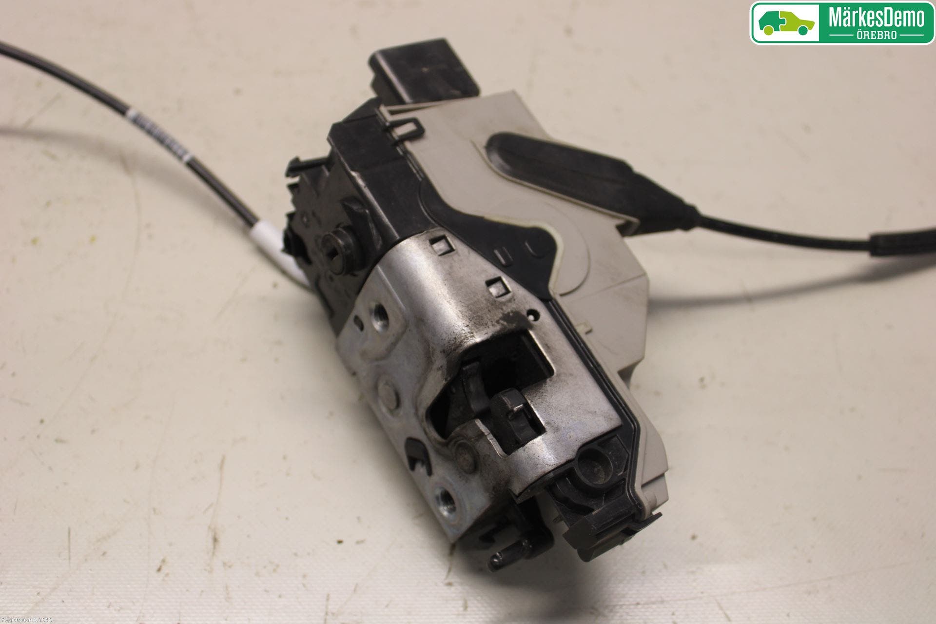 Peugeot 208 12-15 Låskista-Dörrlås