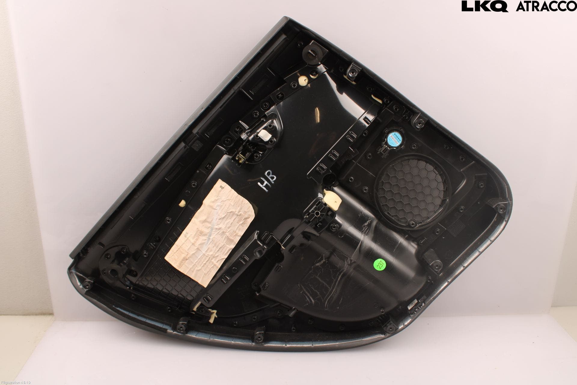 Volvo V70 14-16 Dörrklädsel Hö