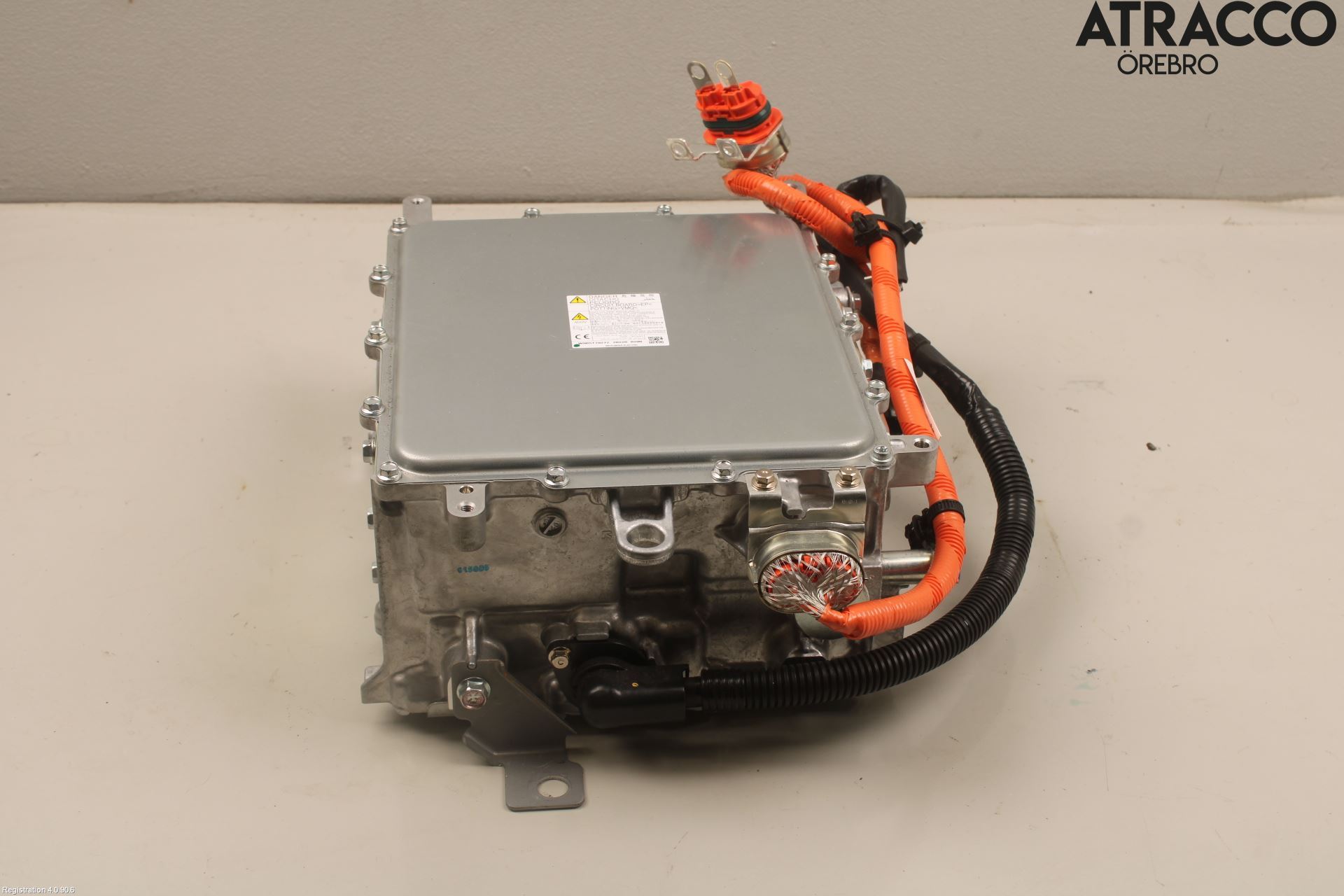 Mitsubishi OUTLANDER 13-21 Batteriladdare Högspänning