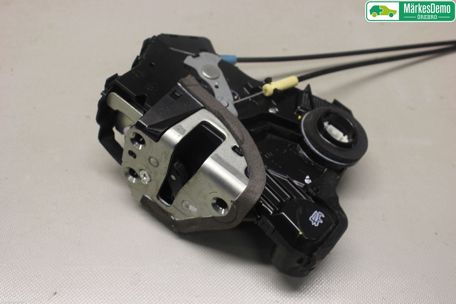 Toyota VERSO 09-18 Låskista-Dörrlås