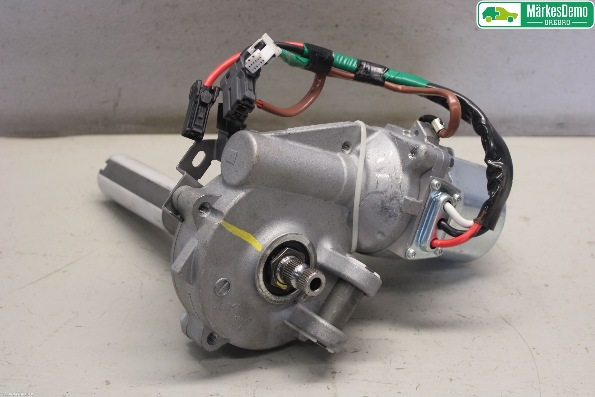 Mitsubishi OUTLANDER 13-21 Rattaxelagg Justerbart