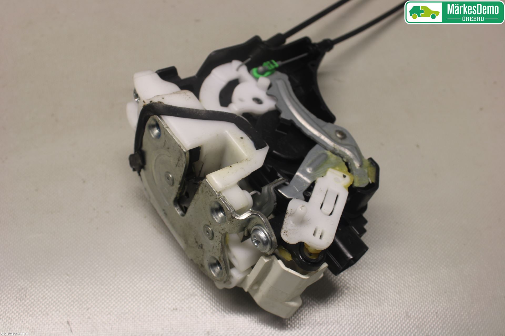 Mitsubishi OUTLANDER 07-12 Låskista-Dörrlås