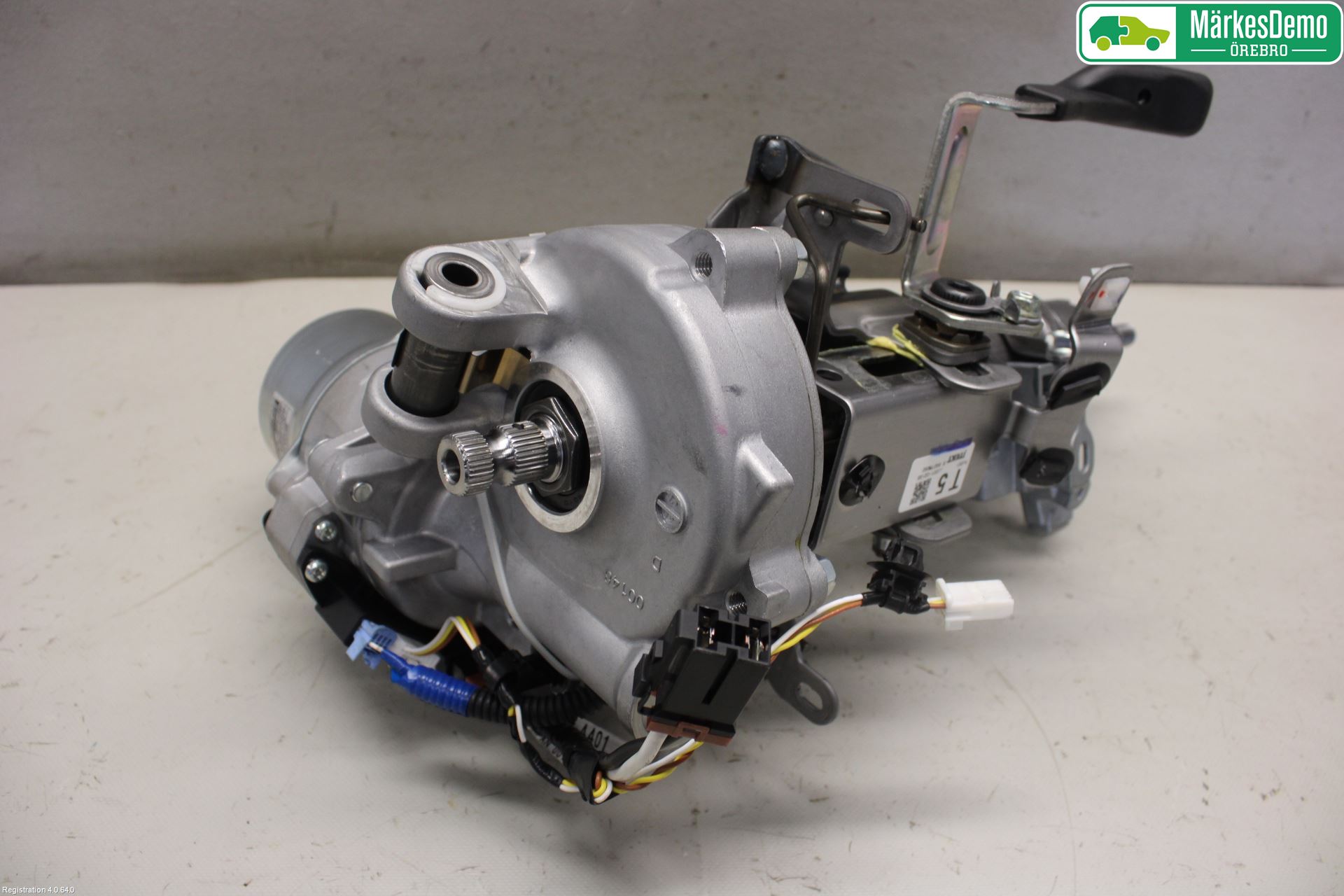 Mitsubishi OUTLANDER 13-21 Rattaxelagg Med Inb Servo