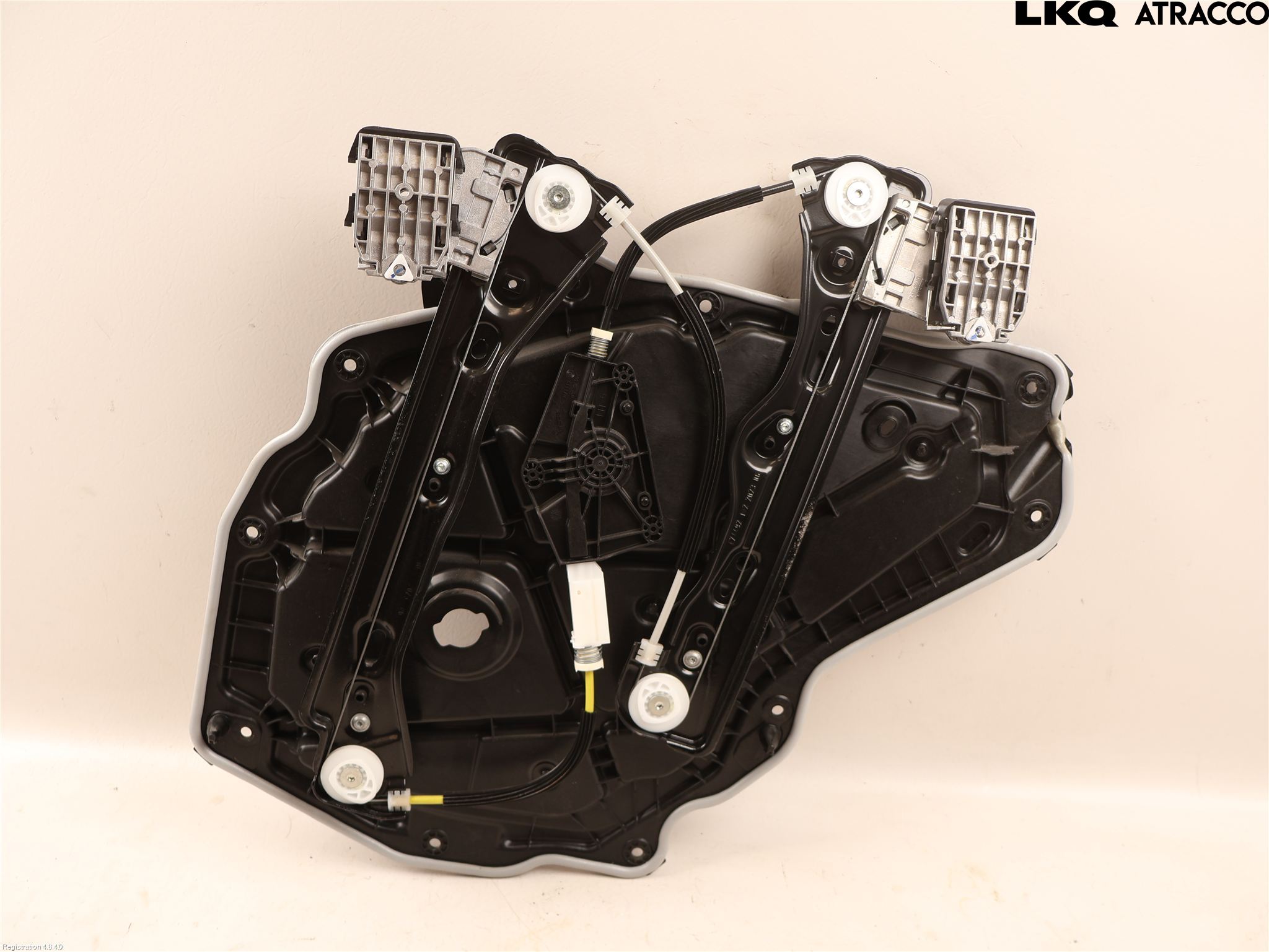 Tesla MODEL Y 21- Fönsterhissmekanism