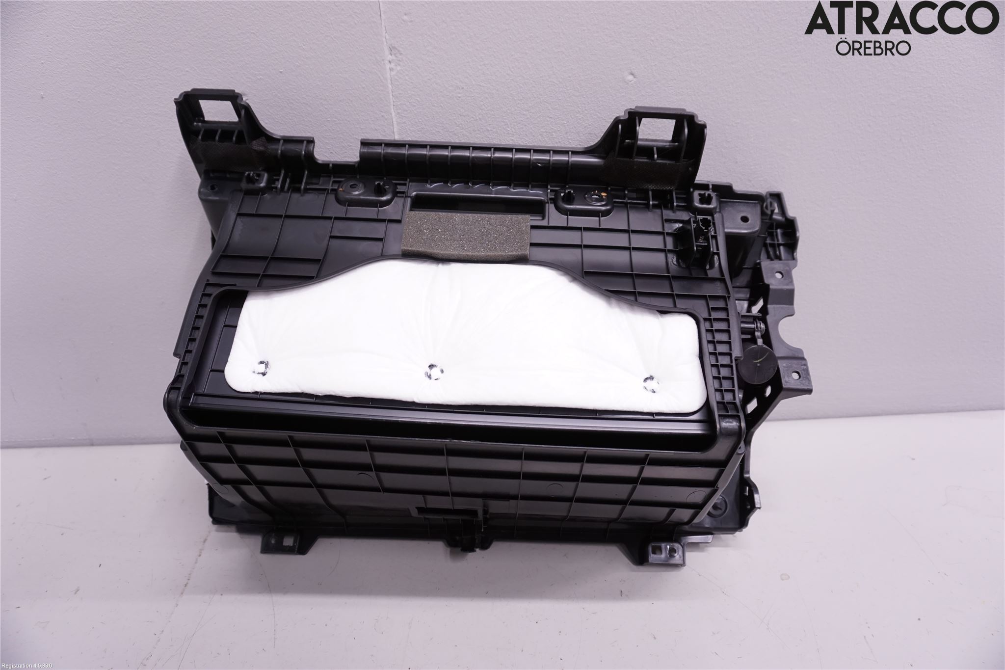 Kia SPORTAGE (QL) 16-21 Handskfack