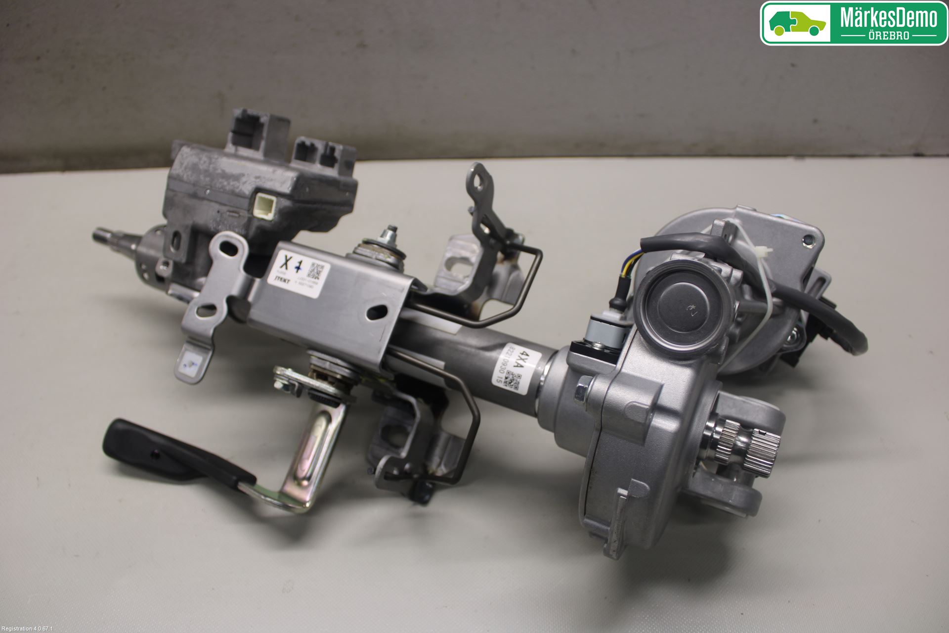 Mitsubishi ECLIPS CROSS Rattaxelagg Med Inb Servo