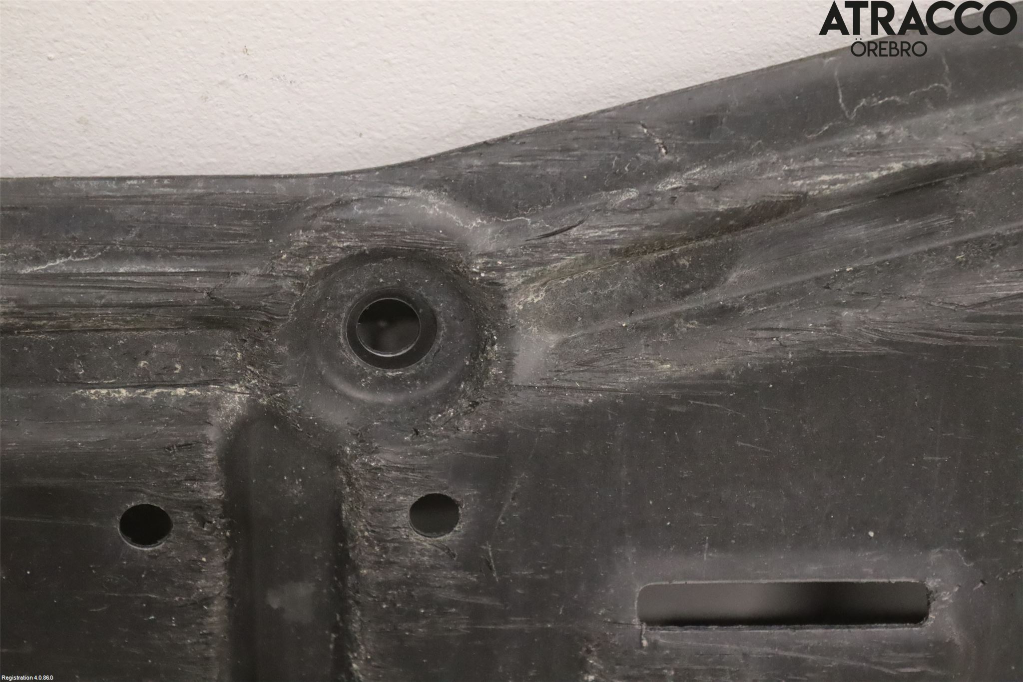 Nissan LEAF 18- Hasplåt Plåt-Plast