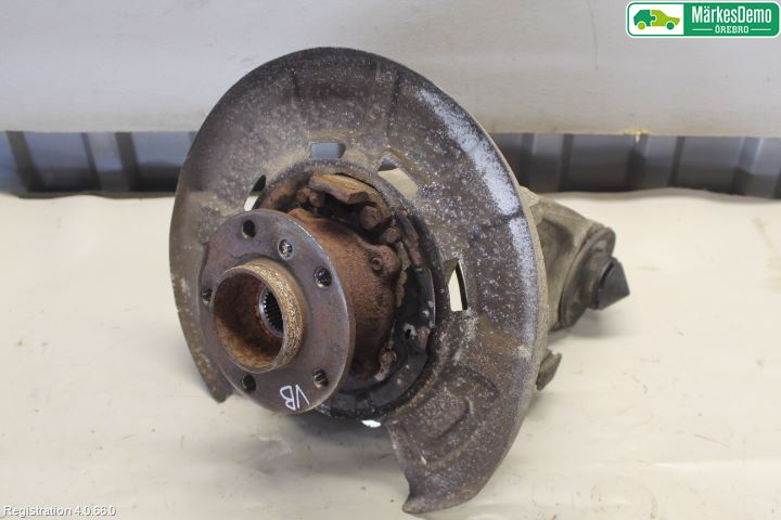 BMW X5 E70 07-13 Hjullagerhus-Spindel Vä B