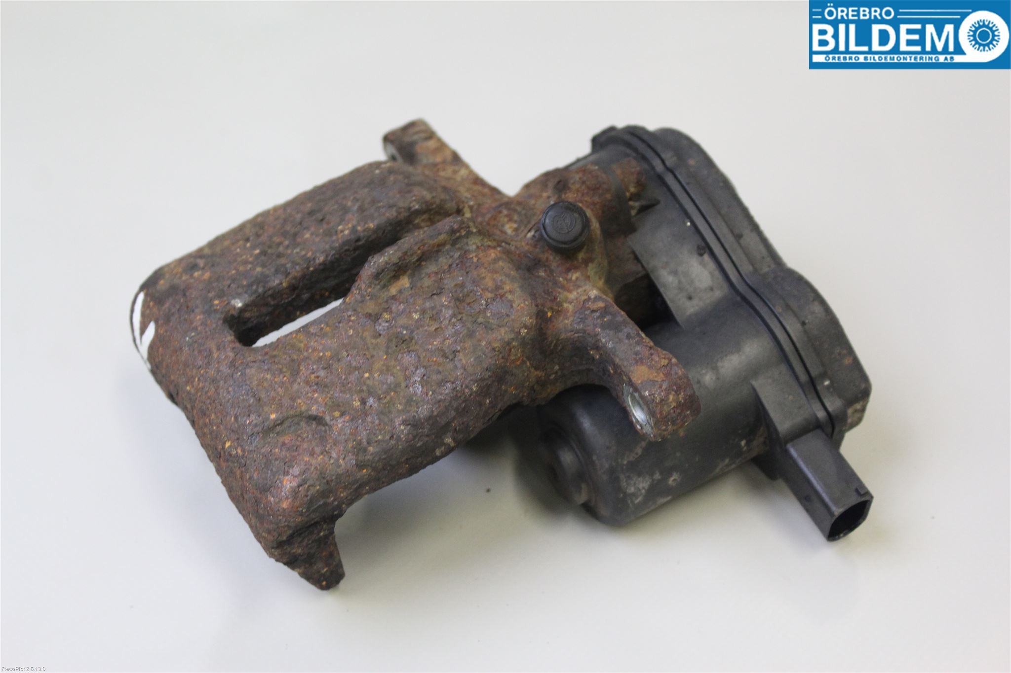 Audi A4/S4 08-11 Bromsok Bak Vänster