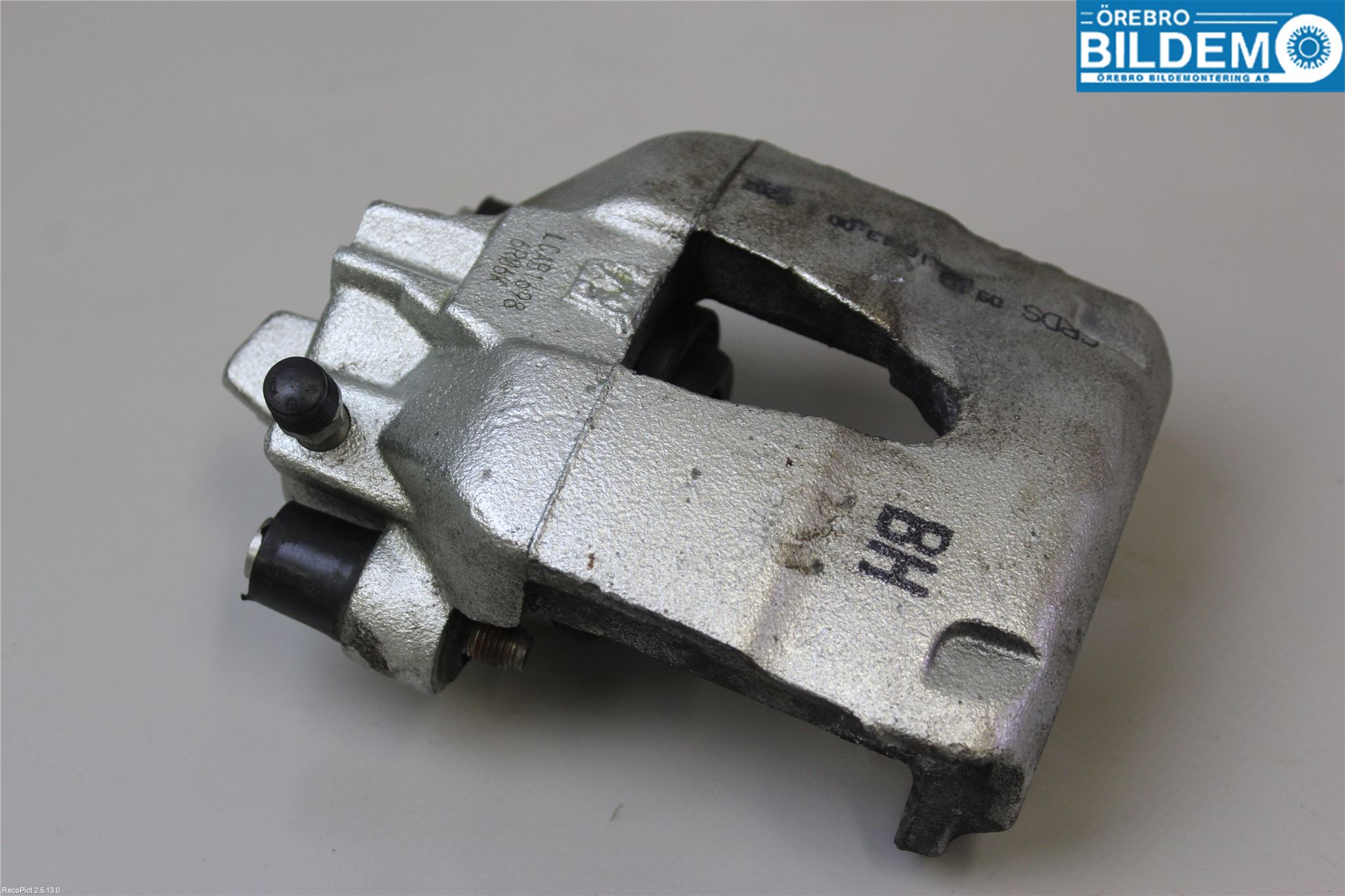 Volkswagen VW POLO 10-17 Bromsok Fram Höger