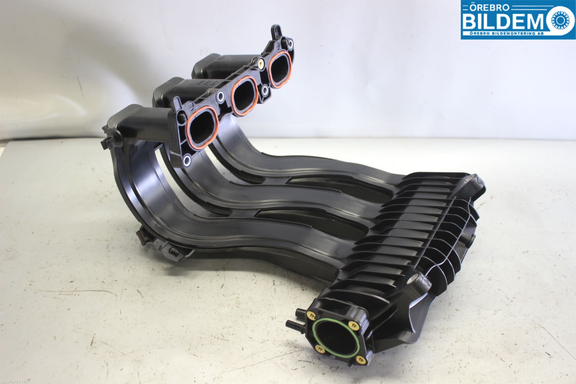 Peugeot 208 12-15 Grenrör Insug