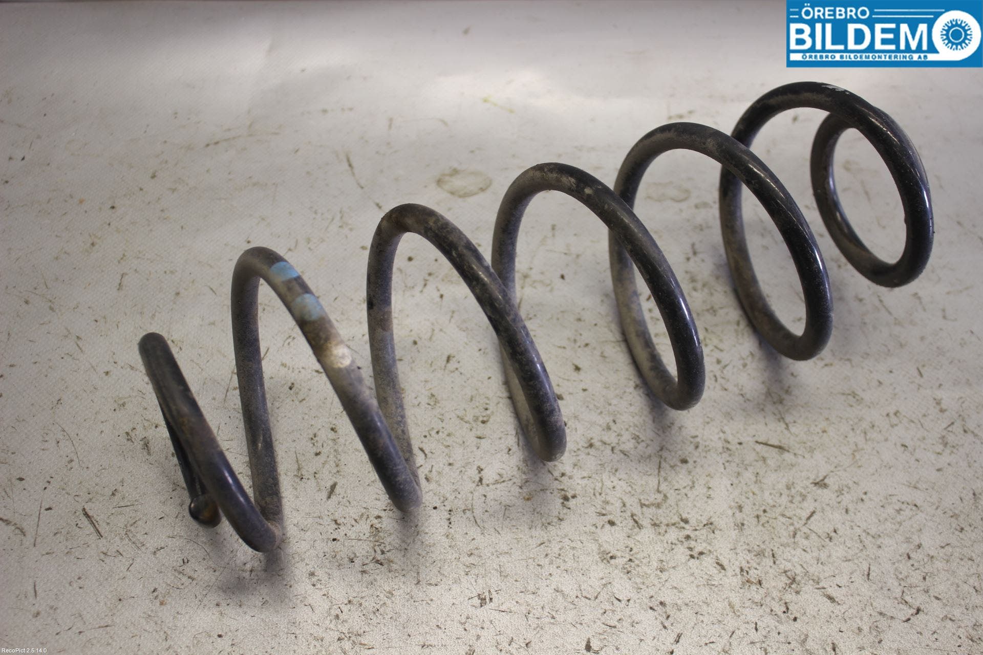 Peugeot 208 12-15 Fjäder Bak