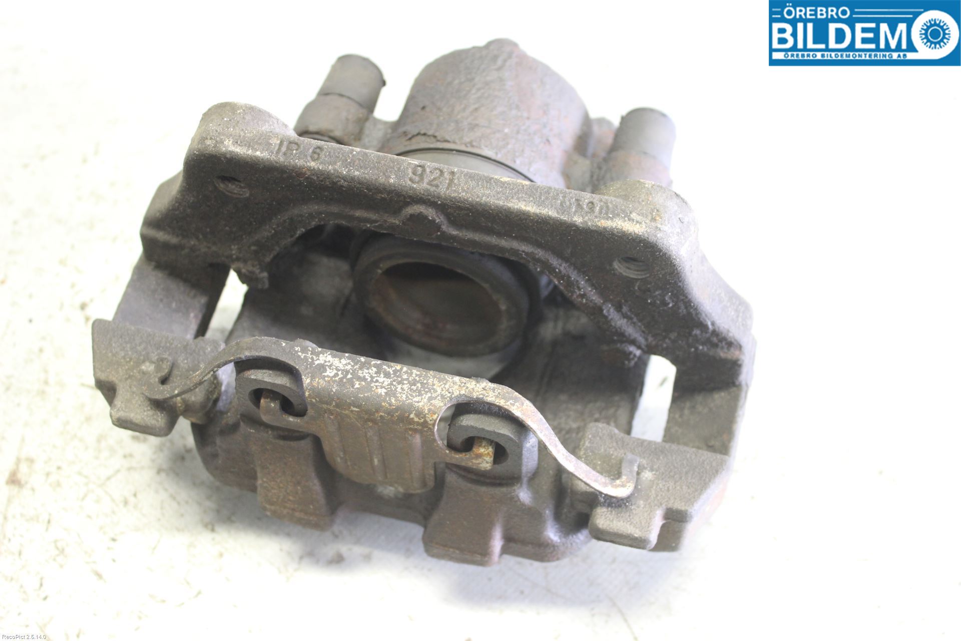 BMW 3 E90/91 SED/TOU 05-12 Bromsok Fram Vänster