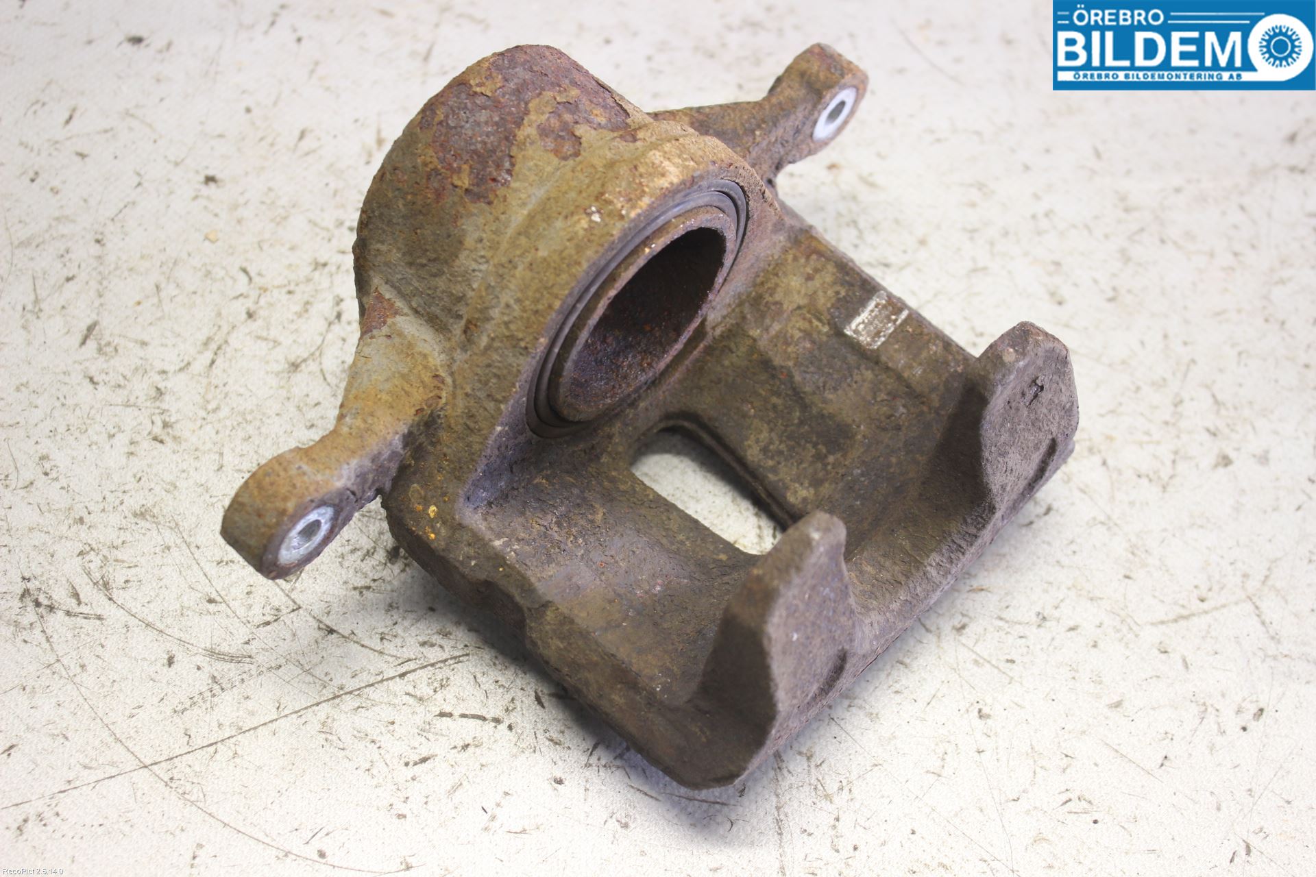 Kia CEED 06-12 Bromsok Fram Höger