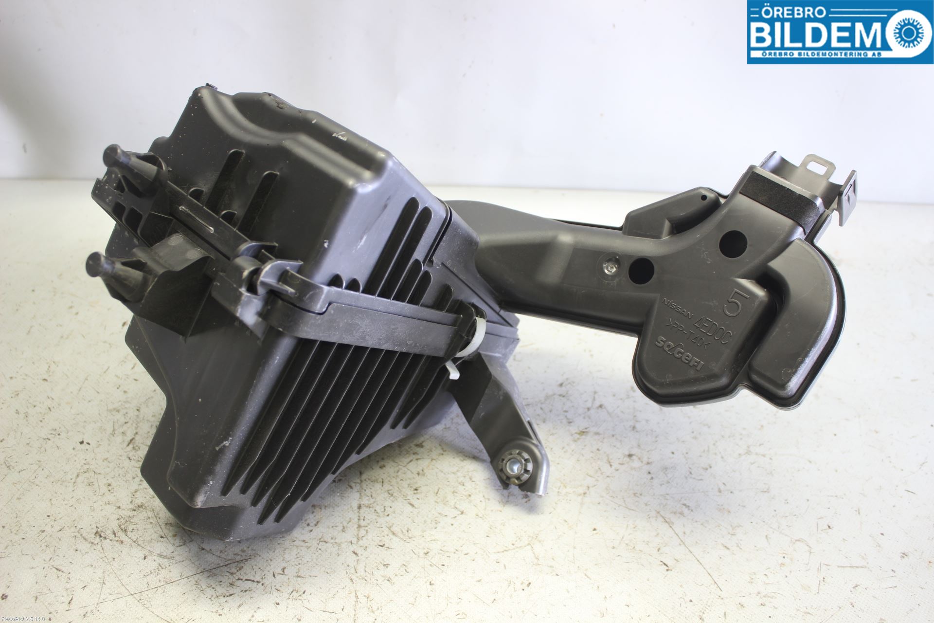 Nissan QASHQAI 14-17 Luftrenare