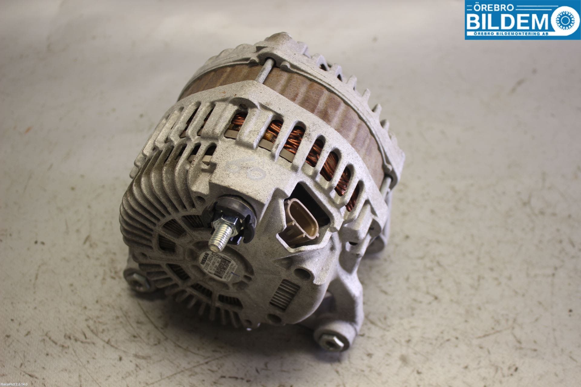 Nissan NV200/NV200 COMBI Generator